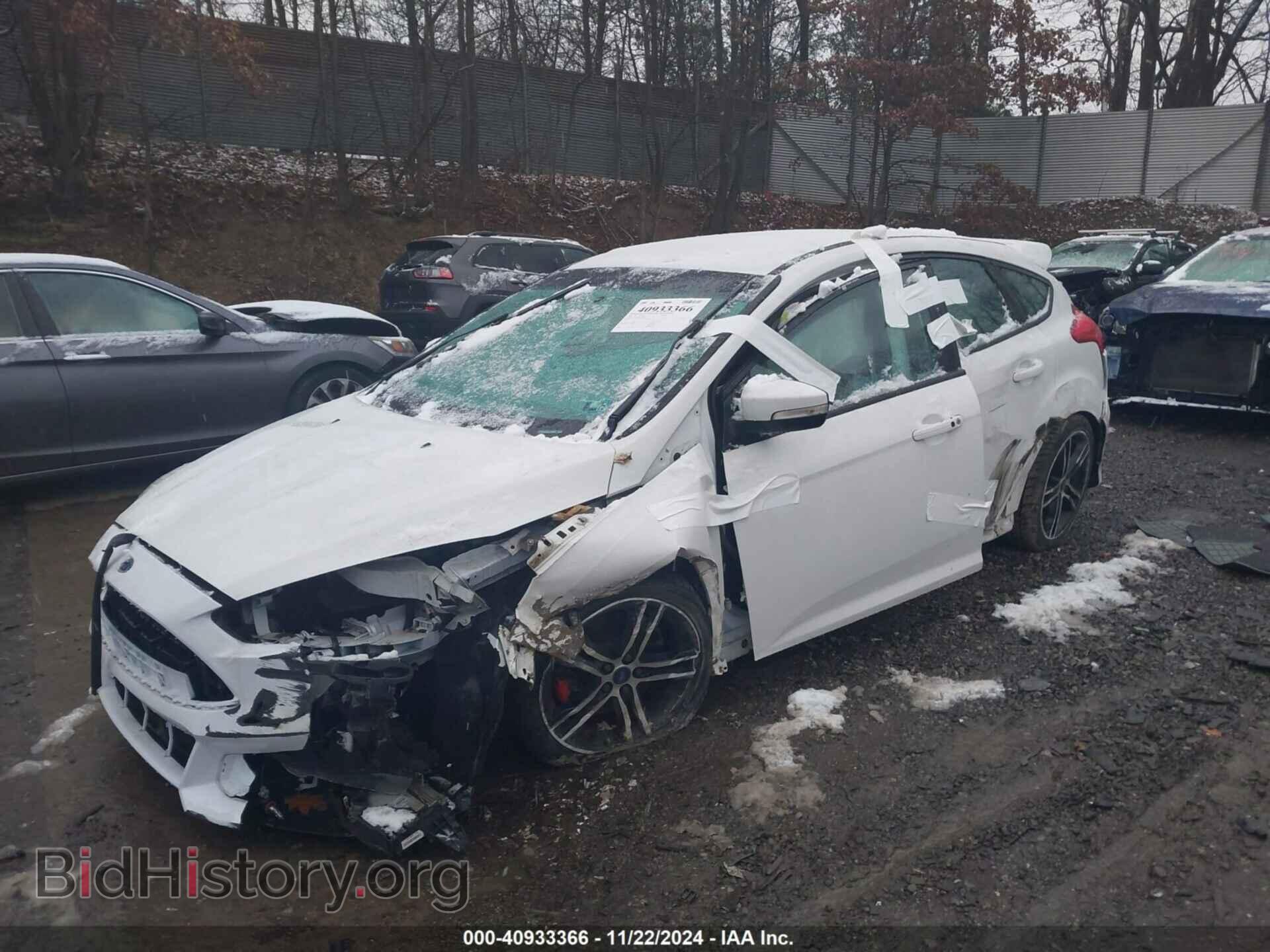 2018 FORD FOCUS ST - VIN: 1FADP3L9XJL292089 - Фото 2
