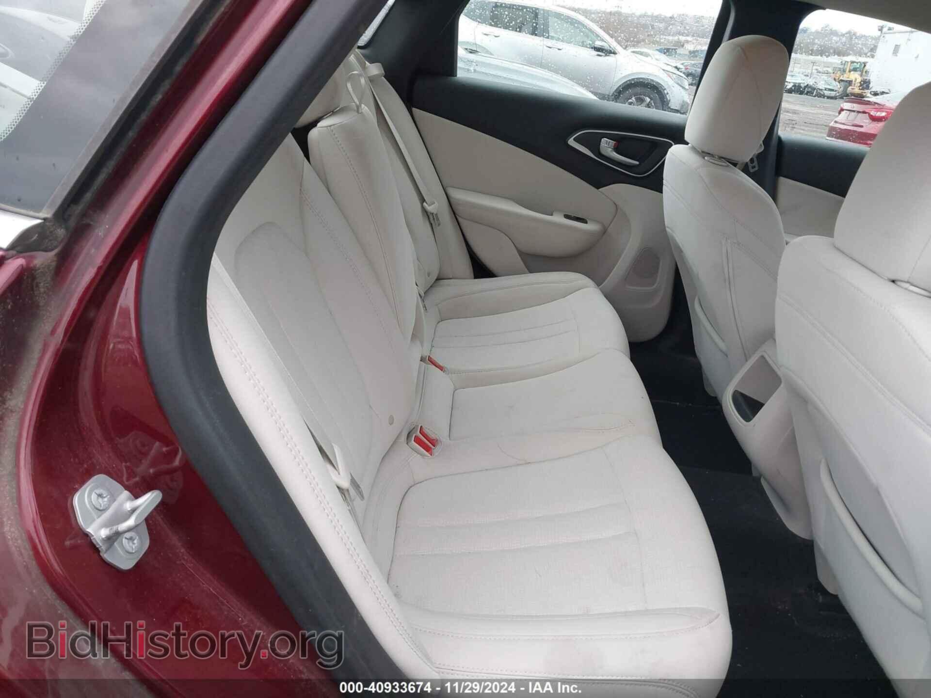 2015 CHRYSLER 200 - VIN: 1C3CCCAB7FN559924 - Фото 8
