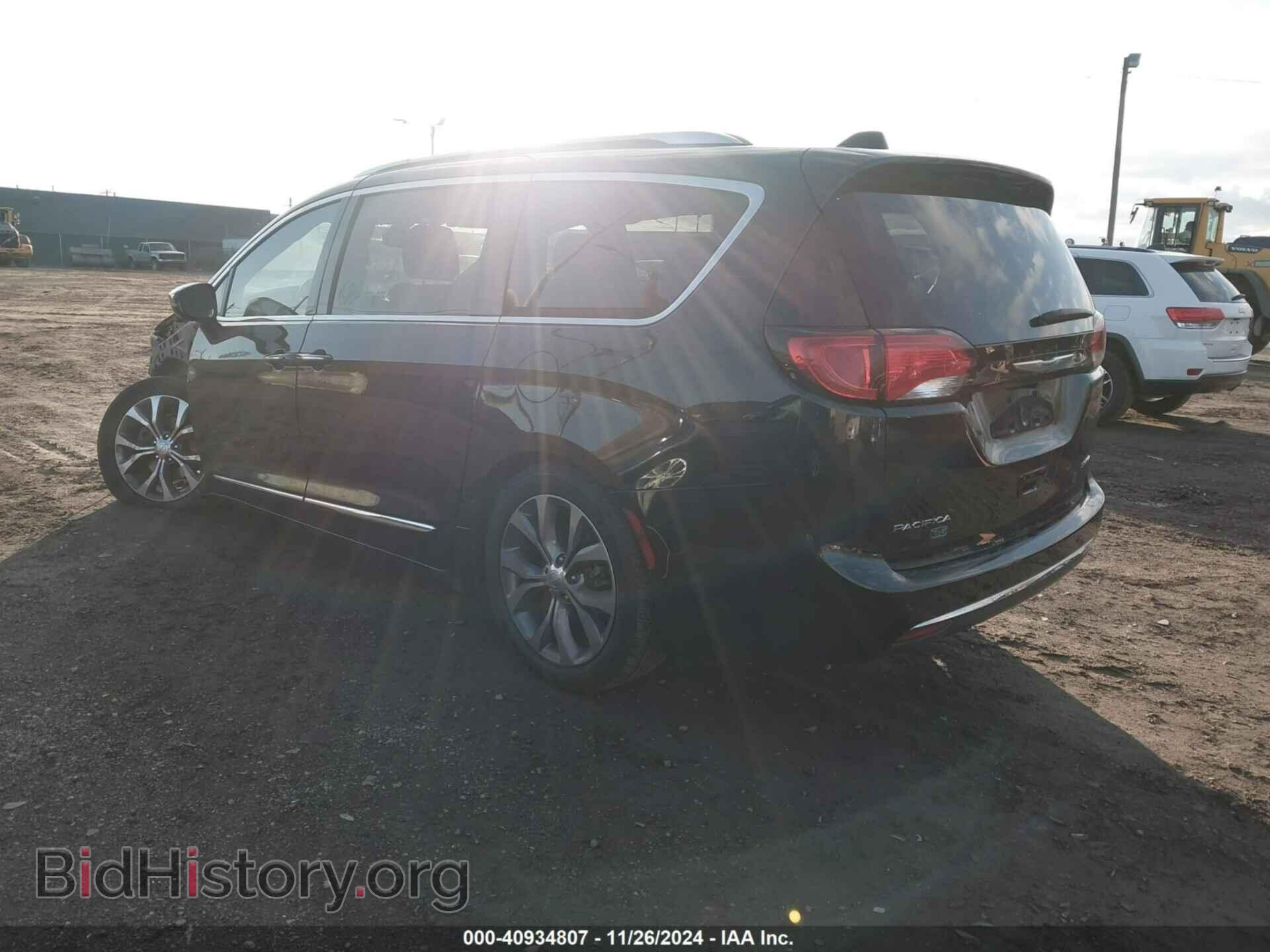 2020 CHRYSLER PACIFICA - VIN: 2C4RC1GG4LR118179 - Фото 3