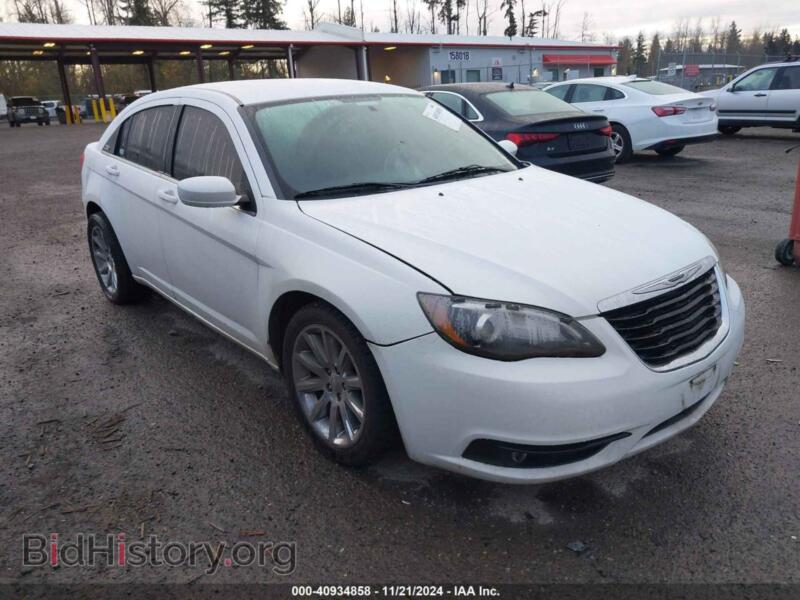 2012 Chrysler 200 Touring (VIN 1C3CCBBG9CN283195) — фото 1 из 11, IAAI, повреждение: левая передняя часть