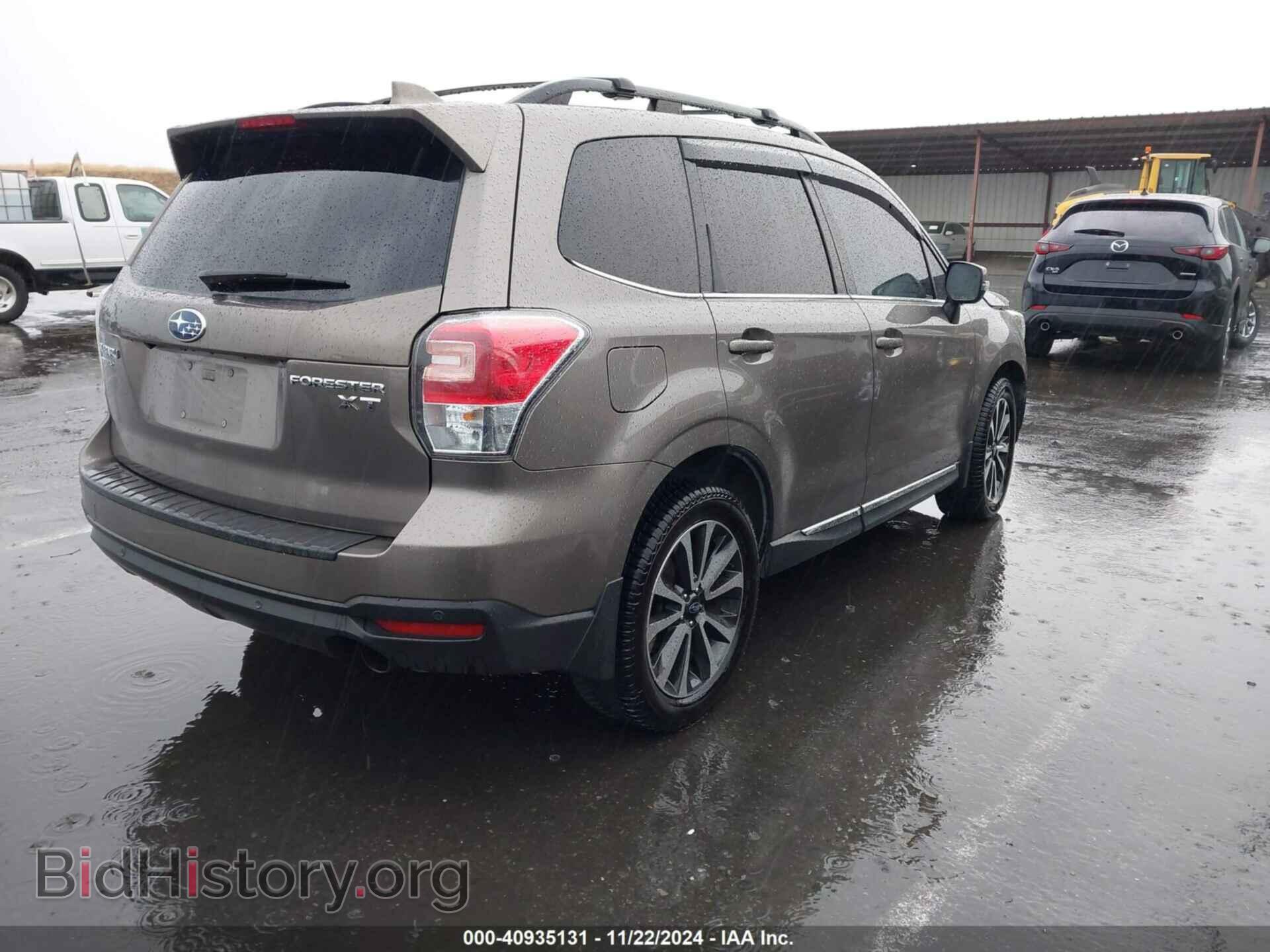 2017 SUBARU FORESTER - VIN: JF2SJGWCXHH569906 - Фото 4
