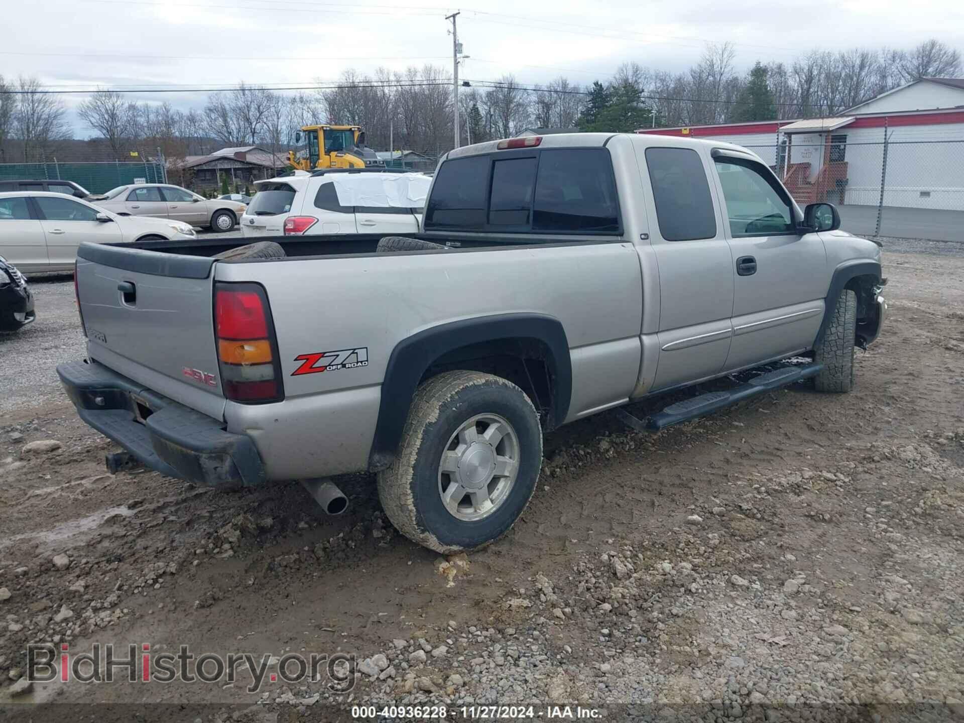 2005 GMC SIERRA 1500 - VIN: 2GTEK19B251296211 - Фото 4