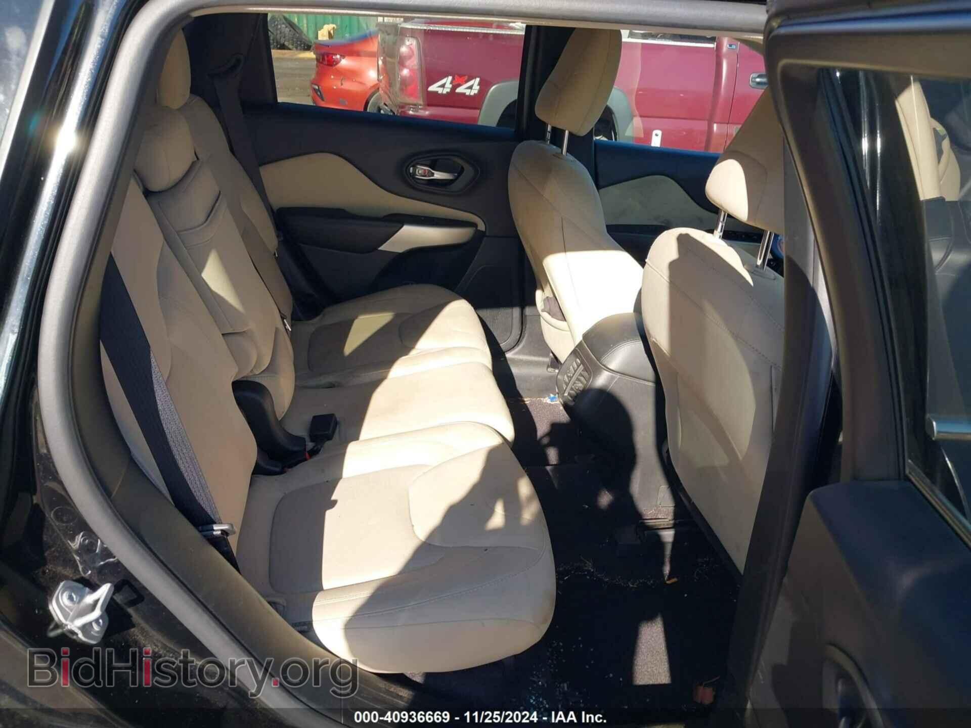 2017 JEEP CHEROKEE - VIN: 1C4PJMCS2HW583941 - Фото 8