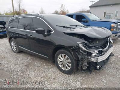2019 Chrysler PACIFICA Touring L, черный — VIN 2C4RC1BG5KR581504, IAAI