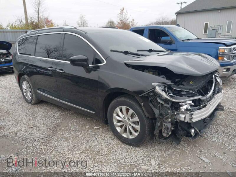 2019 Chrysler PACIFICA Touring L (VIN 2C4RC1BG5KR581504) — photo 1 of 16, IAAI, damage: front end