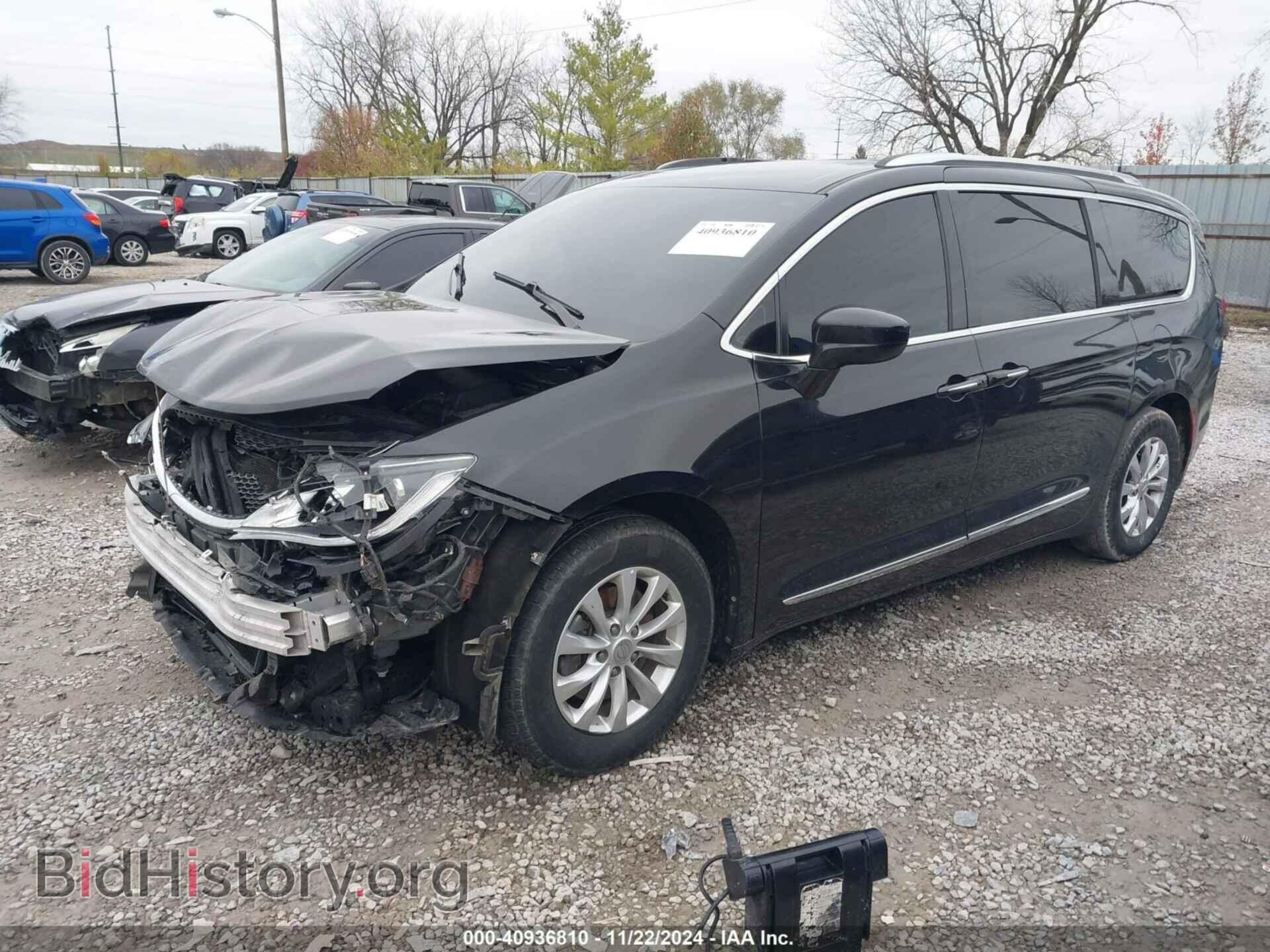 2019 CHRYSLER PACIFICA - VIN: 2C4RC1BG5KR581504 - Фото 2