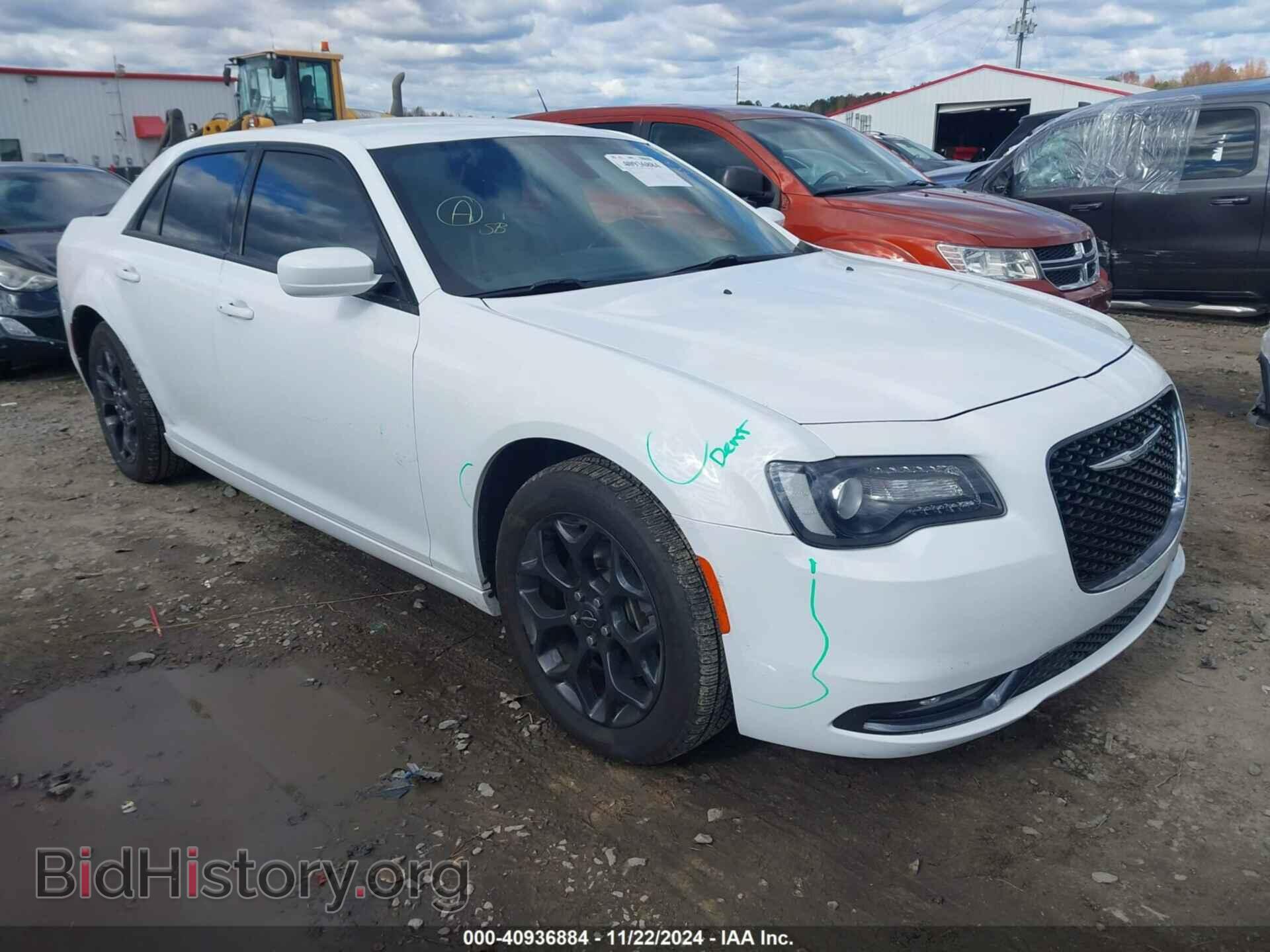 Фотография 2C3CCAGG1KH631503 - CHRYSLER 300 2019