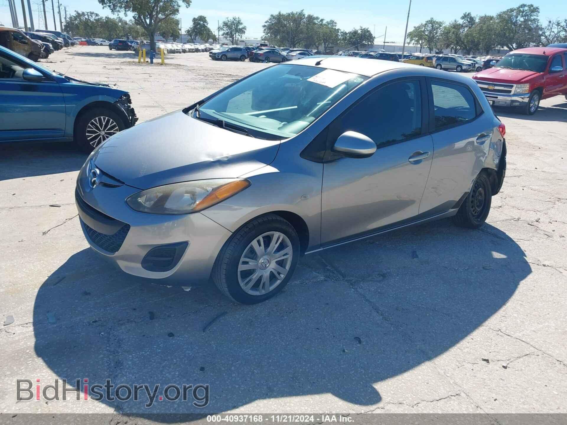2013 MAZDA MAZDA2 - VIN: JM1DE1KY1D0166156 - Фото 2
