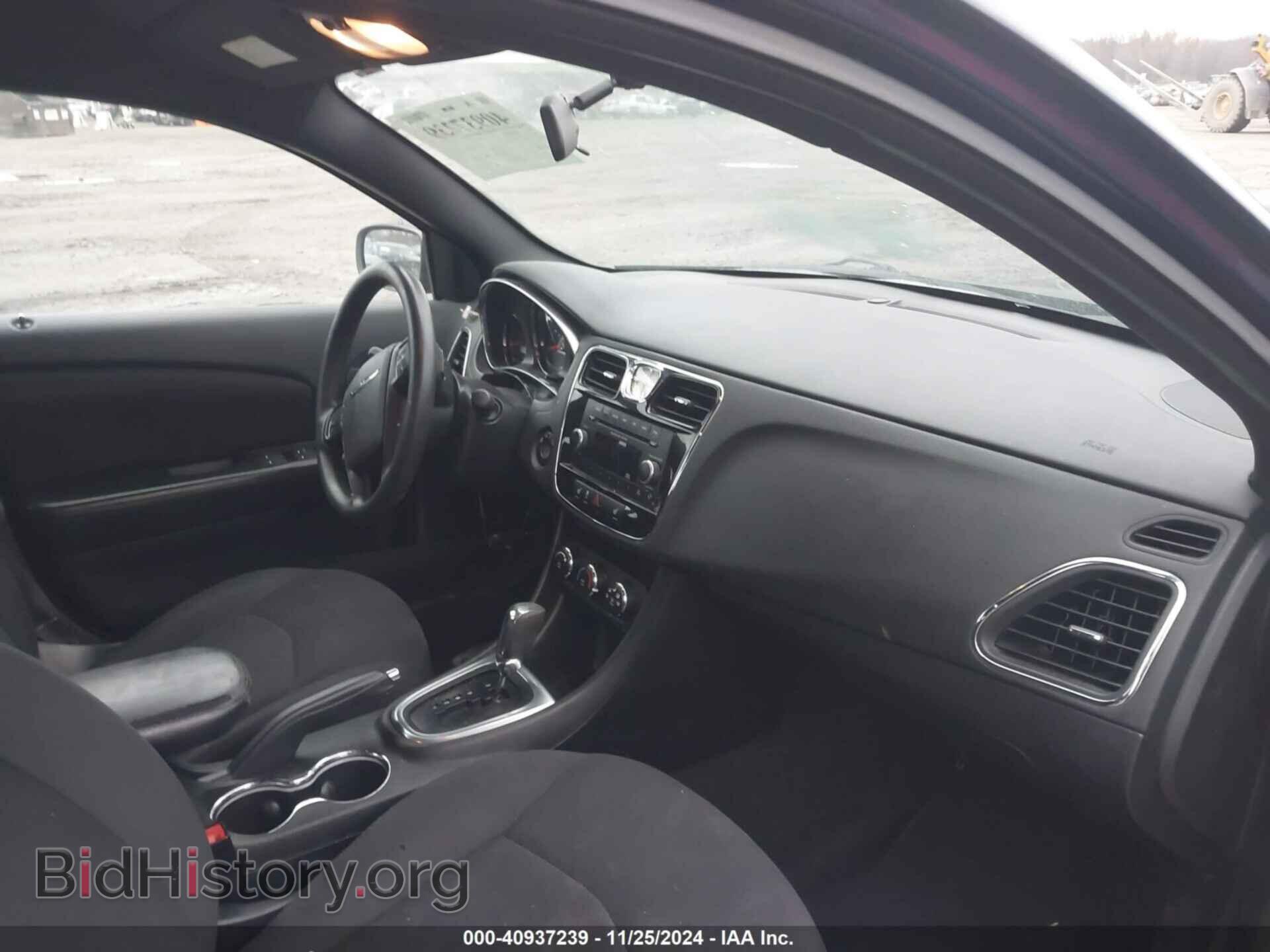 2013 CHRYSLER 200 - VIN: 1C3CCBAG2DN729075 - Фото 5