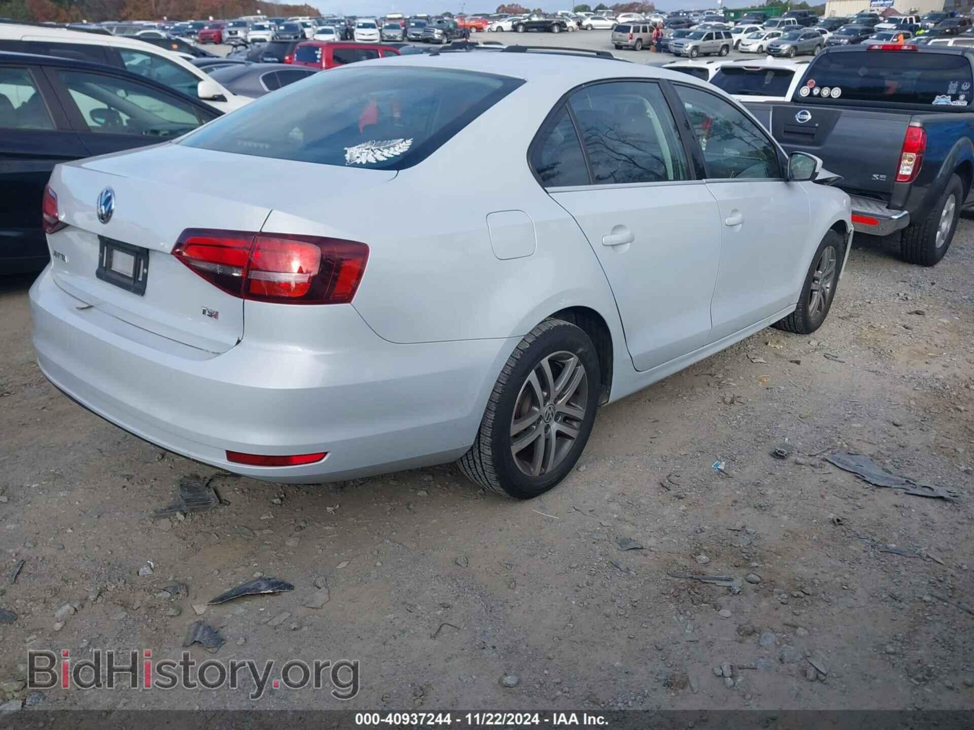 2017 VOLKSWAGEN JETTA - VIN: 3VW2B7AJ2HM246699 - Фото 4