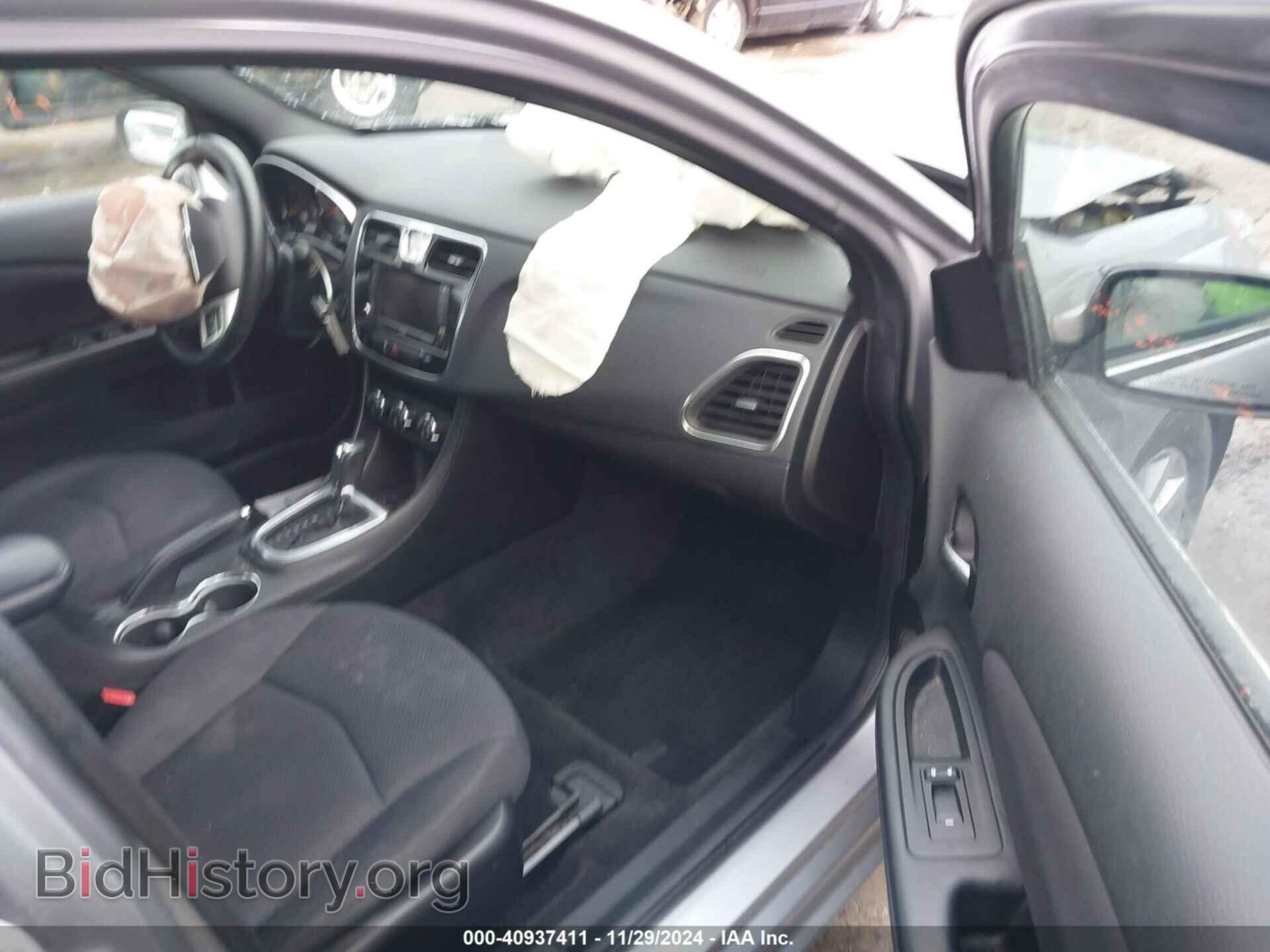 2014 CHRYSLER 200 - VIN: 1C3CCBBB4EN176871 - Фото 5