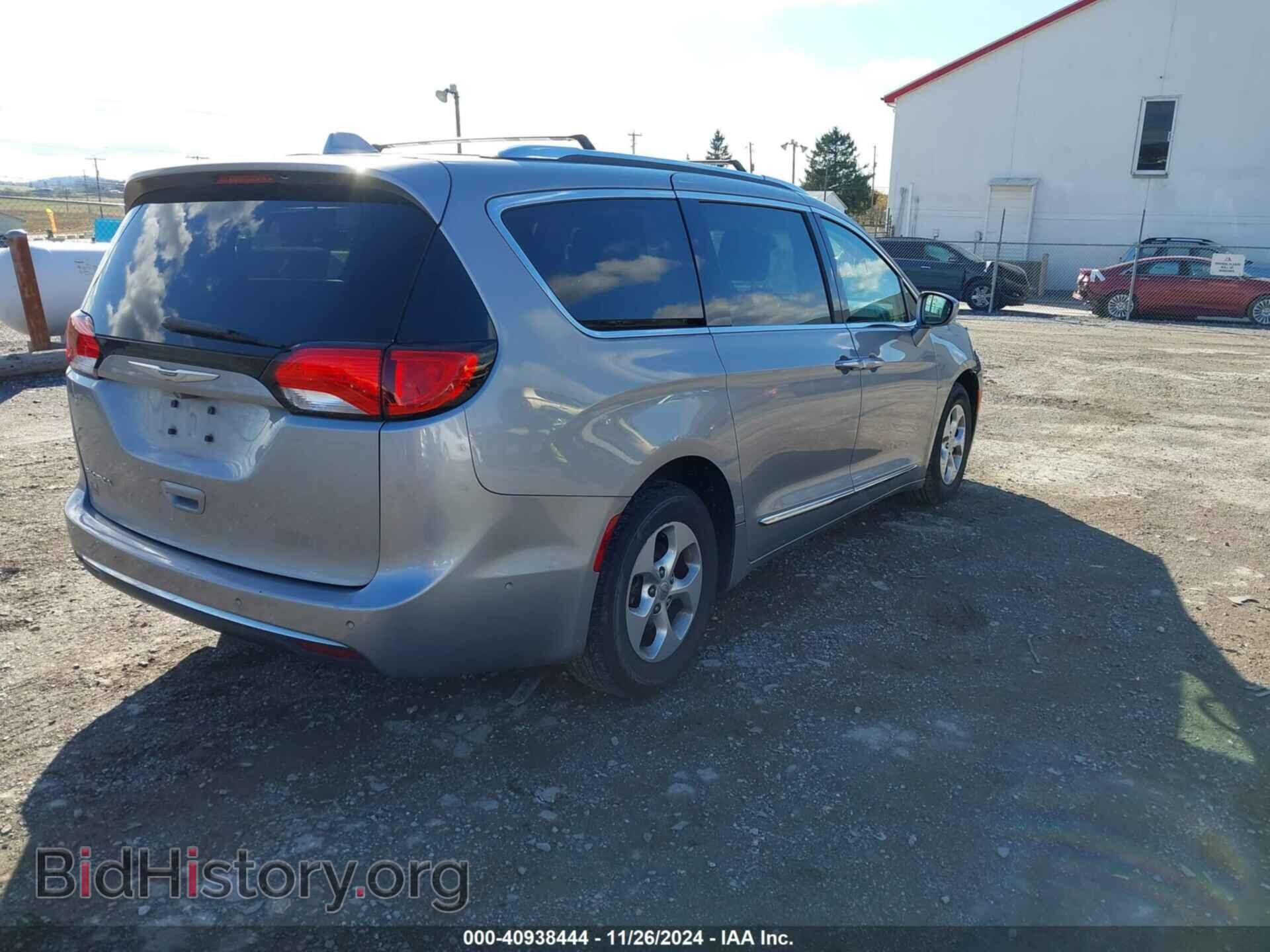 2017 CHRYSLER PACIFICA - VIN: 2C4RC1EG2HR564809 - Фото 4