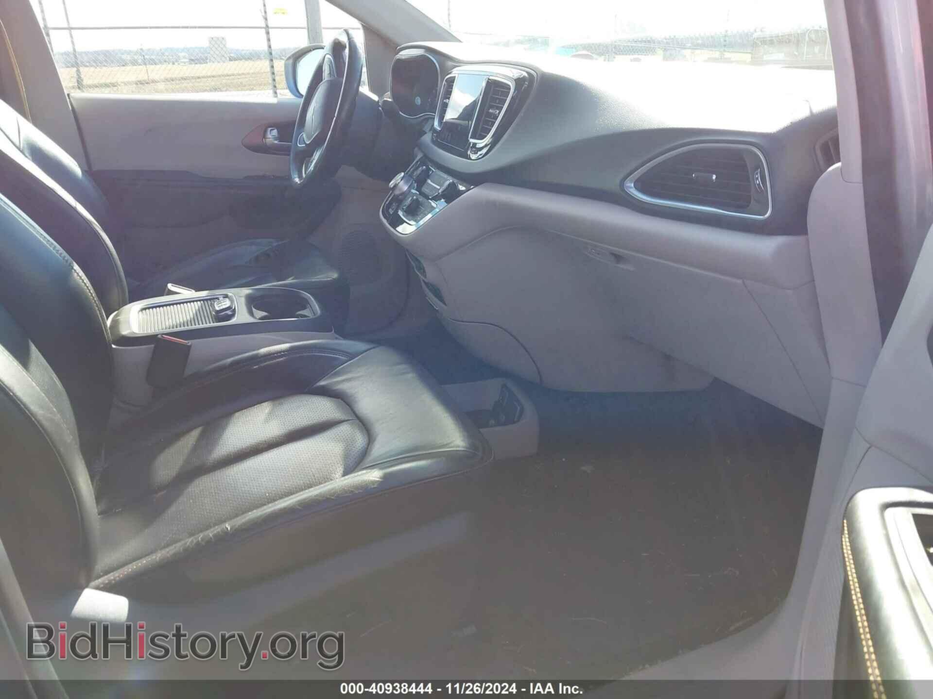 2017 CHRYSLER PACIFICA - VIN: 2C4RC1EG2HR564809 - Фото 5