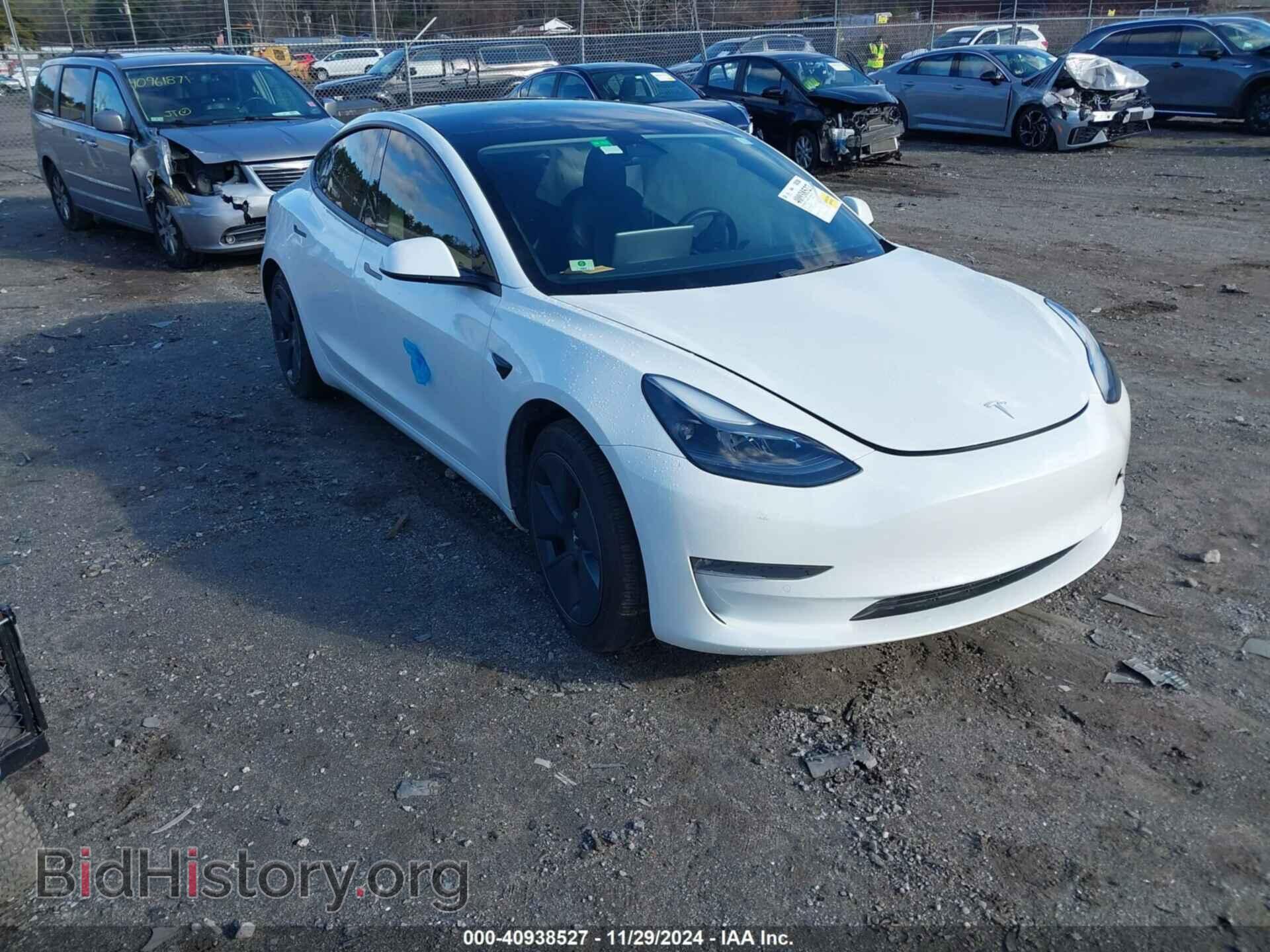 Фотография 5YJ3E1EB5NF180597 - TESLA MODEL 3 2022