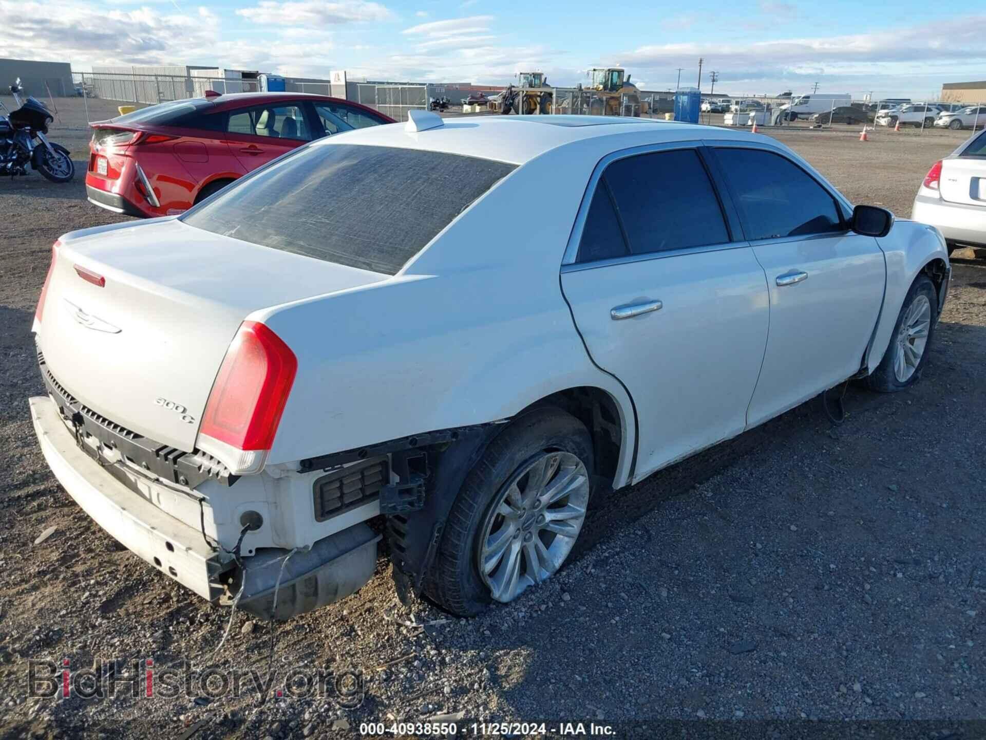 2017 CHRYSLER 300C - VIN: 2C3CCAEG8HH565138 - Фото 4