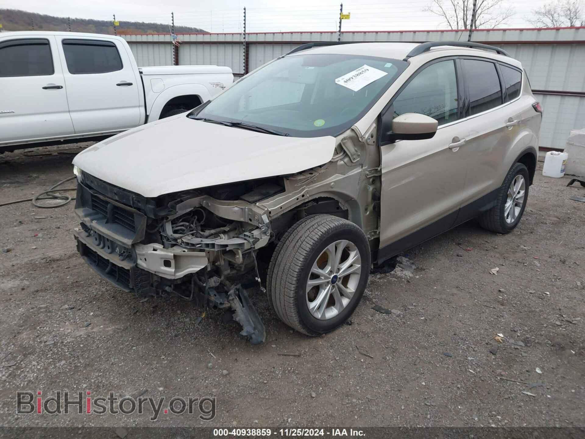 2017 FORD ESCAPE - VIN: 1FMCU0GD3HUB99894 - Фото 2