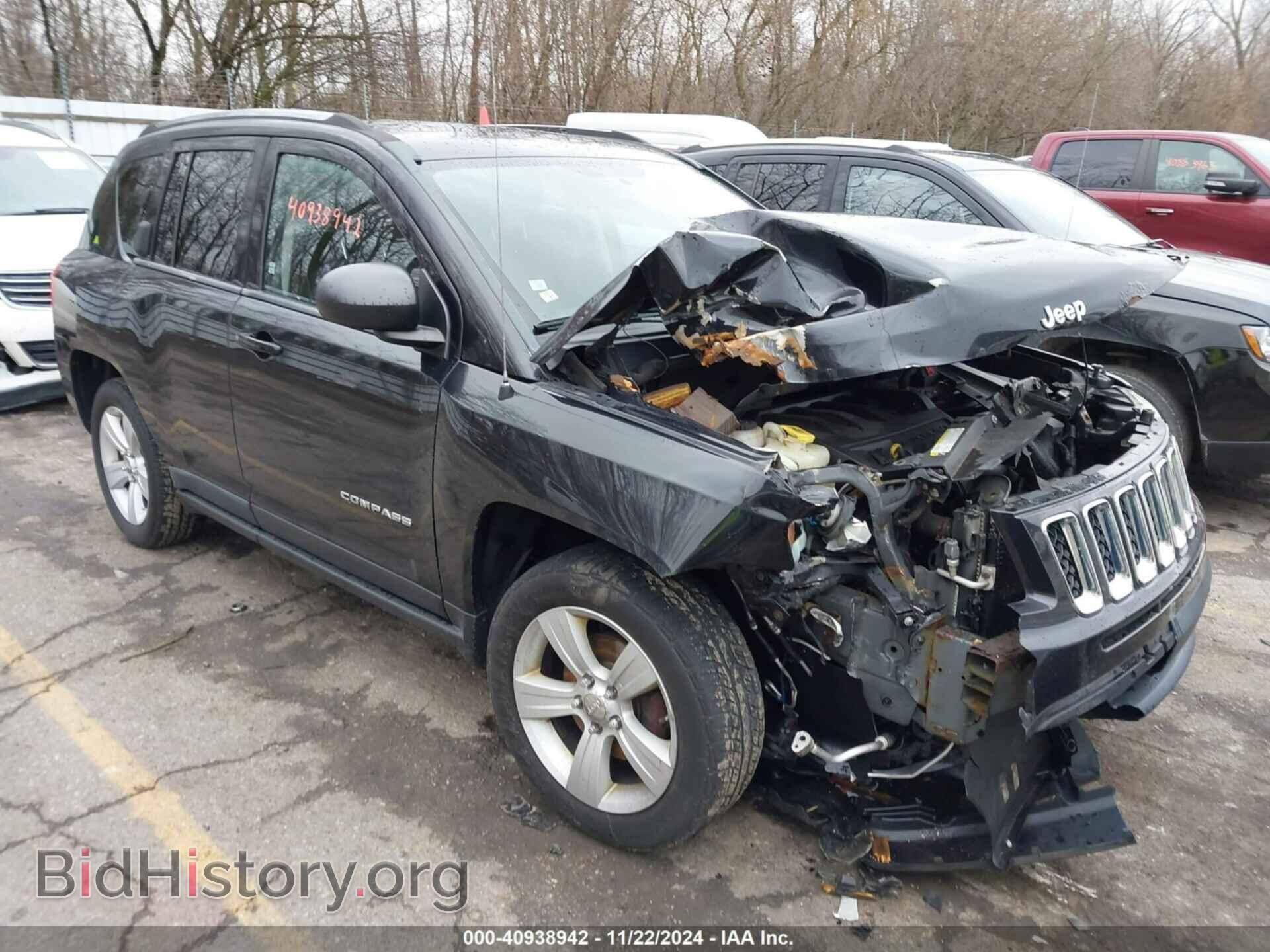 Photo 1J4NF1FB9BD145465 - JEEP COMPASS 2011