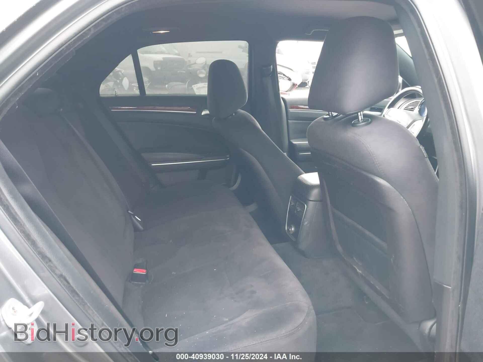 2012 CHRYSLER 300 - VIN: 2C3CCAAG1CH124367 - Фото 8