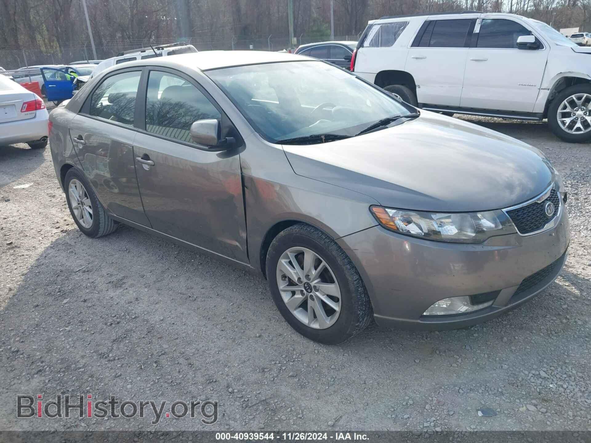 Фотография KNAFW4A32D5670485 - KIA FORTE 2013