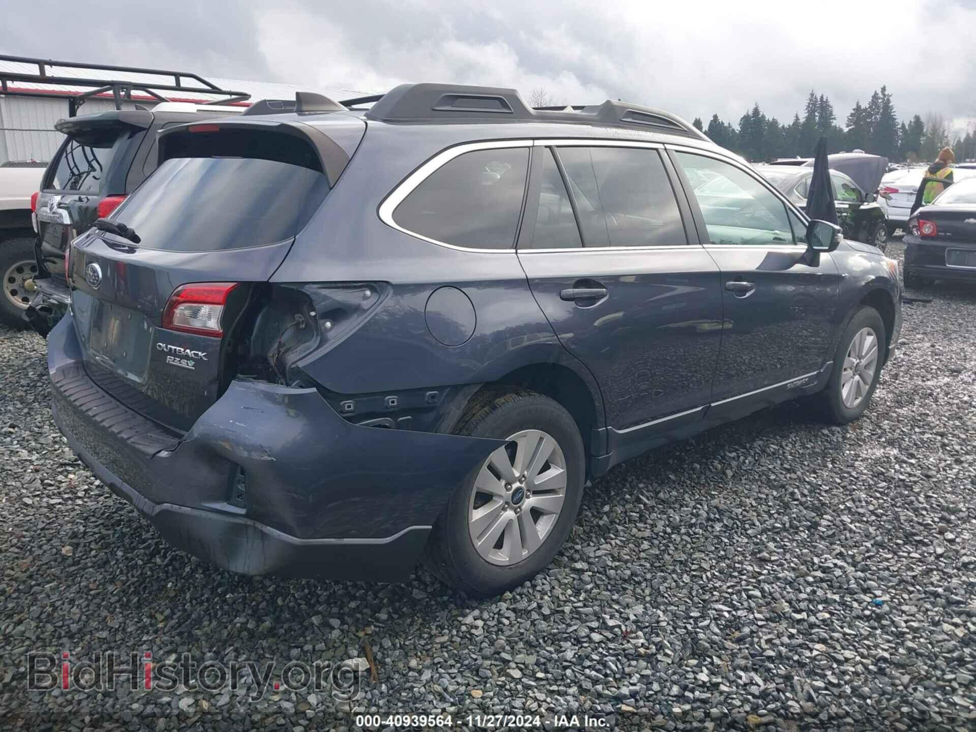 2017 SUBARU OUTBACK - VIN: 4S4BSAFC4H3272681 - Фото 4