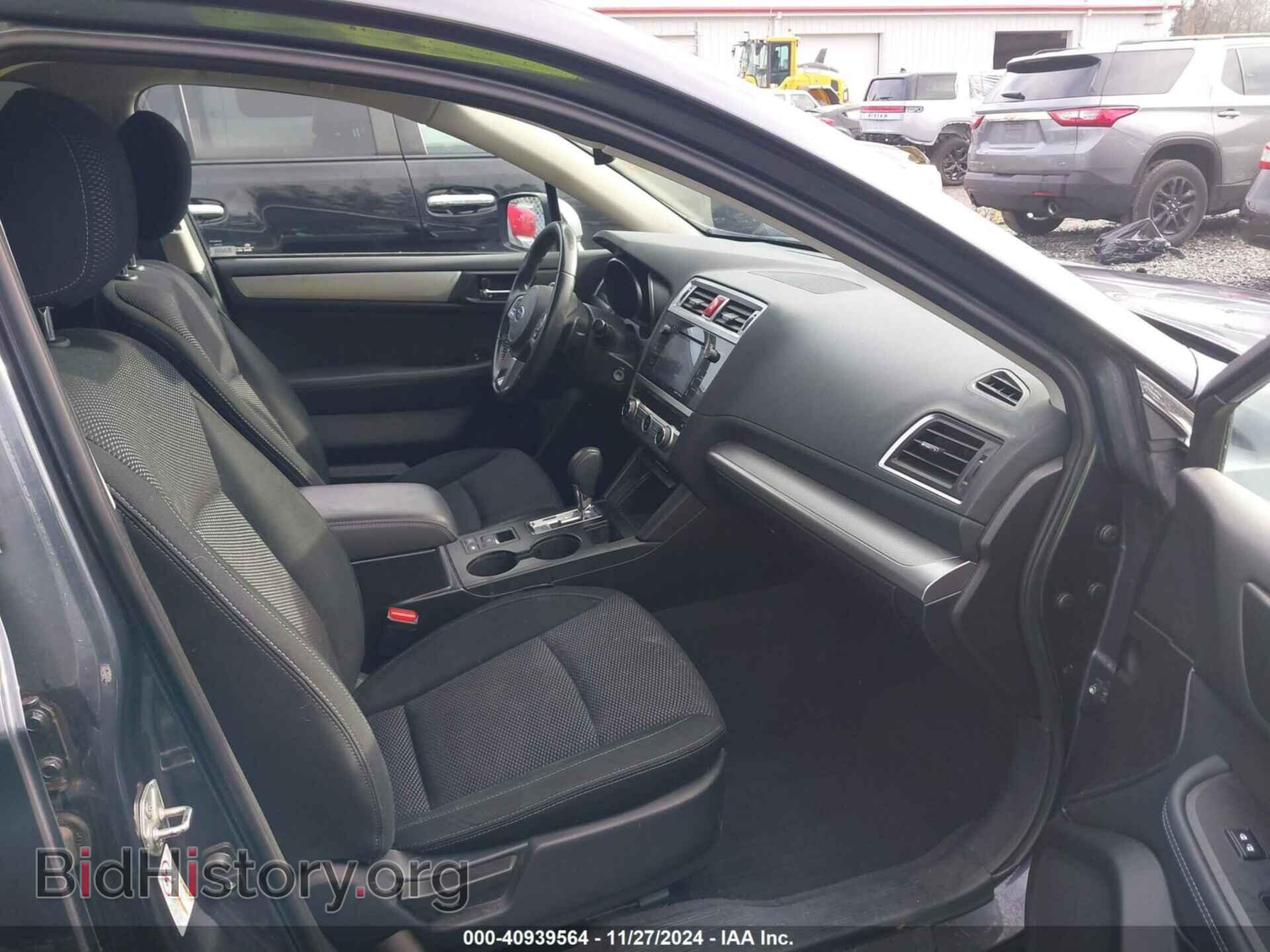 2017 SUBARU OUTBACK - VIN: 4S4BSAFC4H3272681 - Фото 5