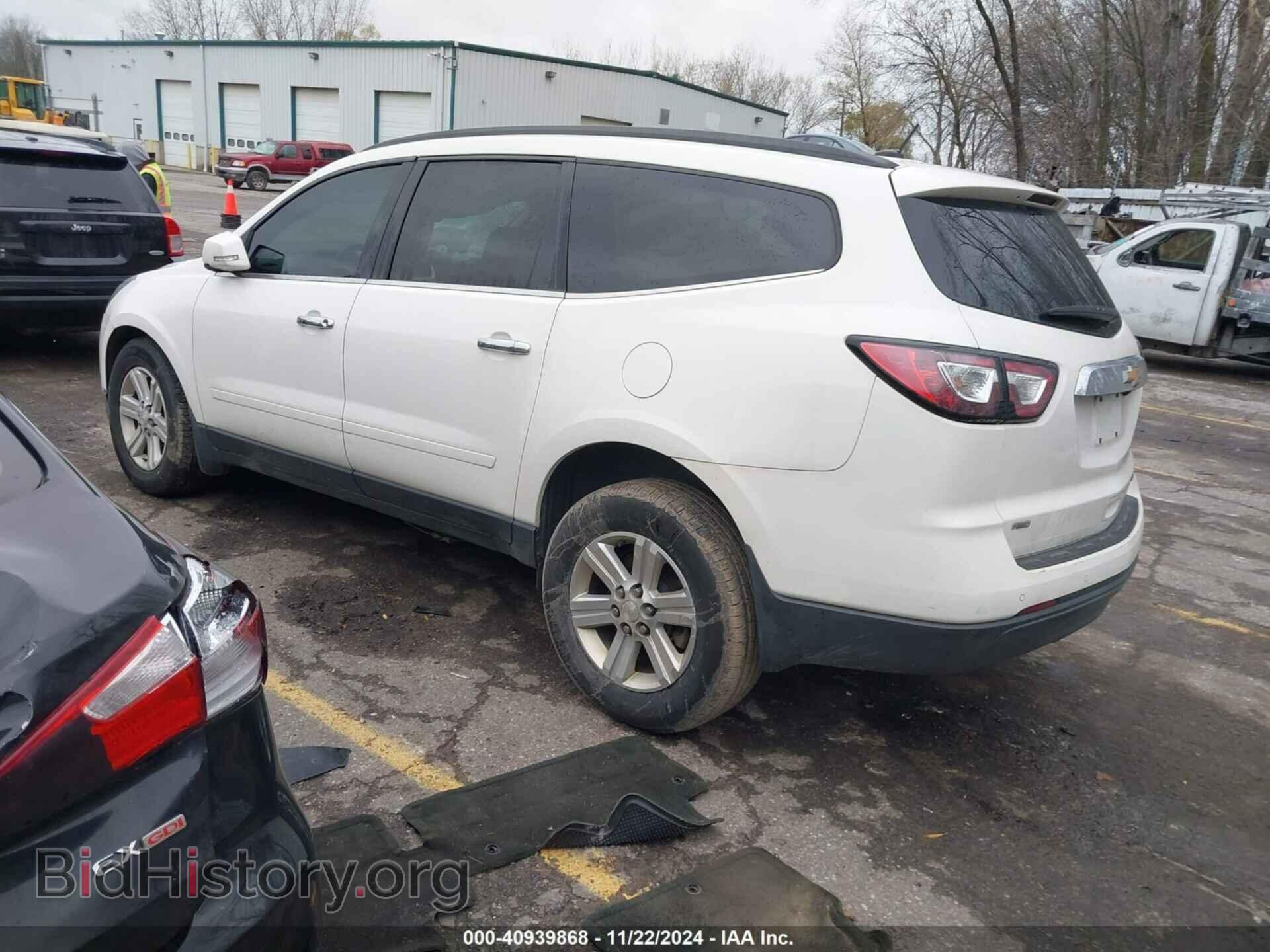 2013 CHEVROLET TRAVERSE - VIN: 1GNKVGKD2DJ195593 - Фото 3