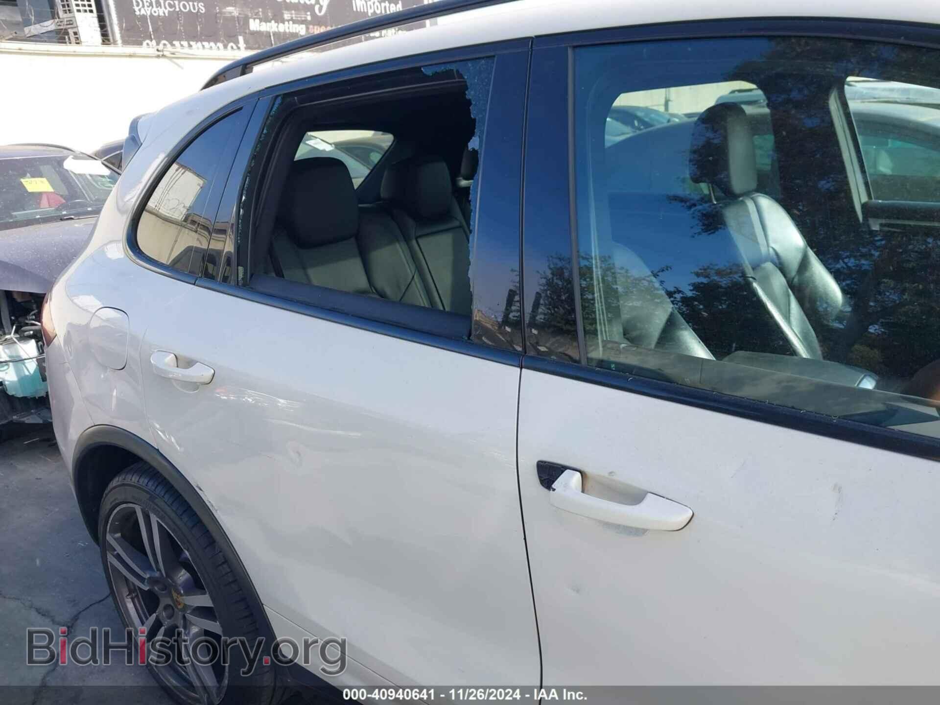 2012 PORSCHE CAYENNE - VIN: WP1AA2A28CLA04375 - Фото 6