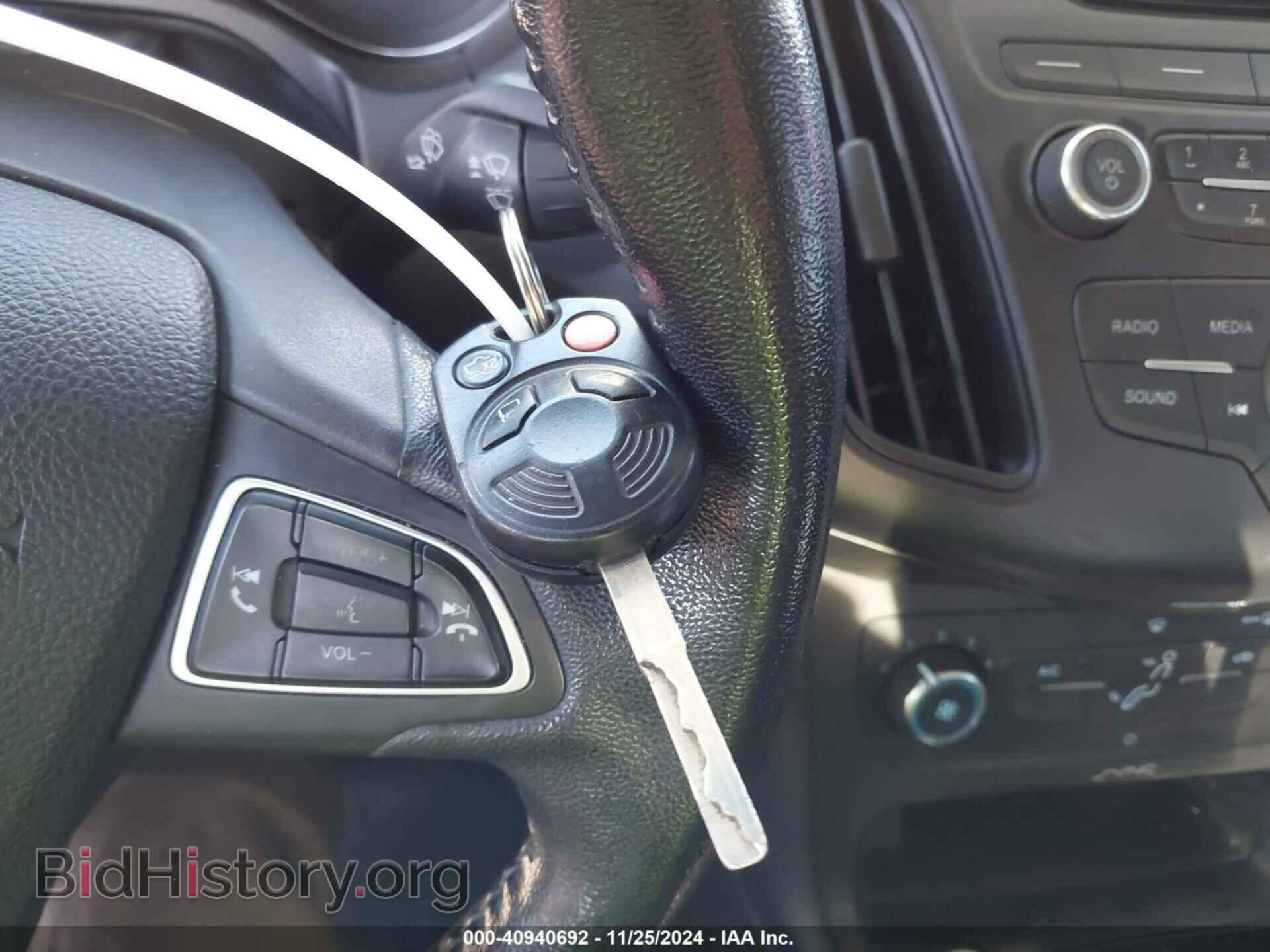 2016 FORD FOCUS - VIN: 1FADP3E24GL228915 - Photo 11