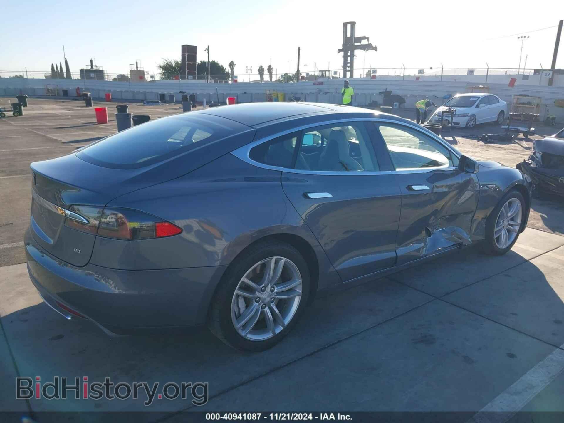 2014 TESLA MODEL S - VIN: 5YJSA1H19EFP36792 - Photo 4