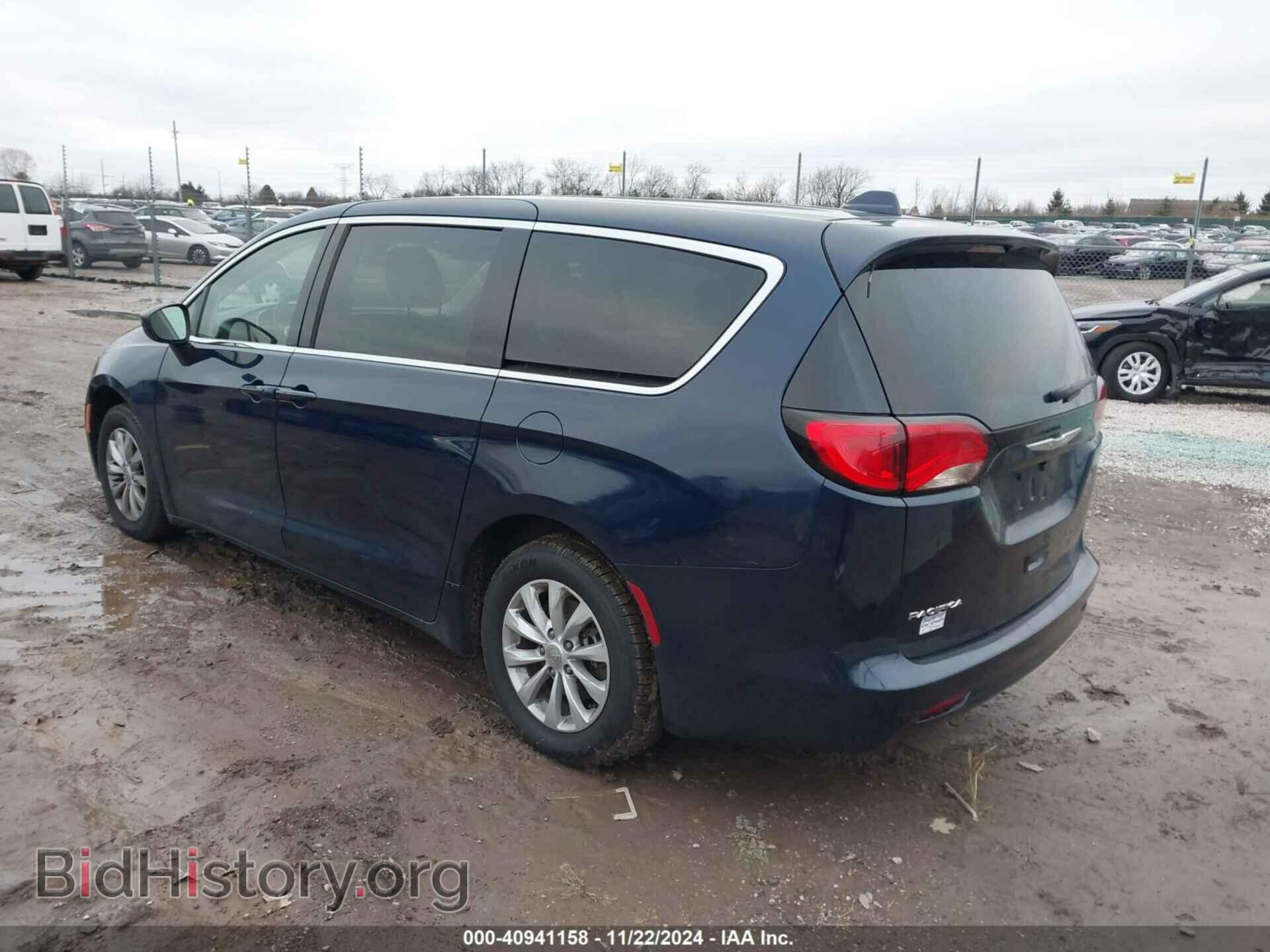 2017 CHRYSLER PACIFICA - VIN: 2C4RC1DG3HR592796 - Фото 3