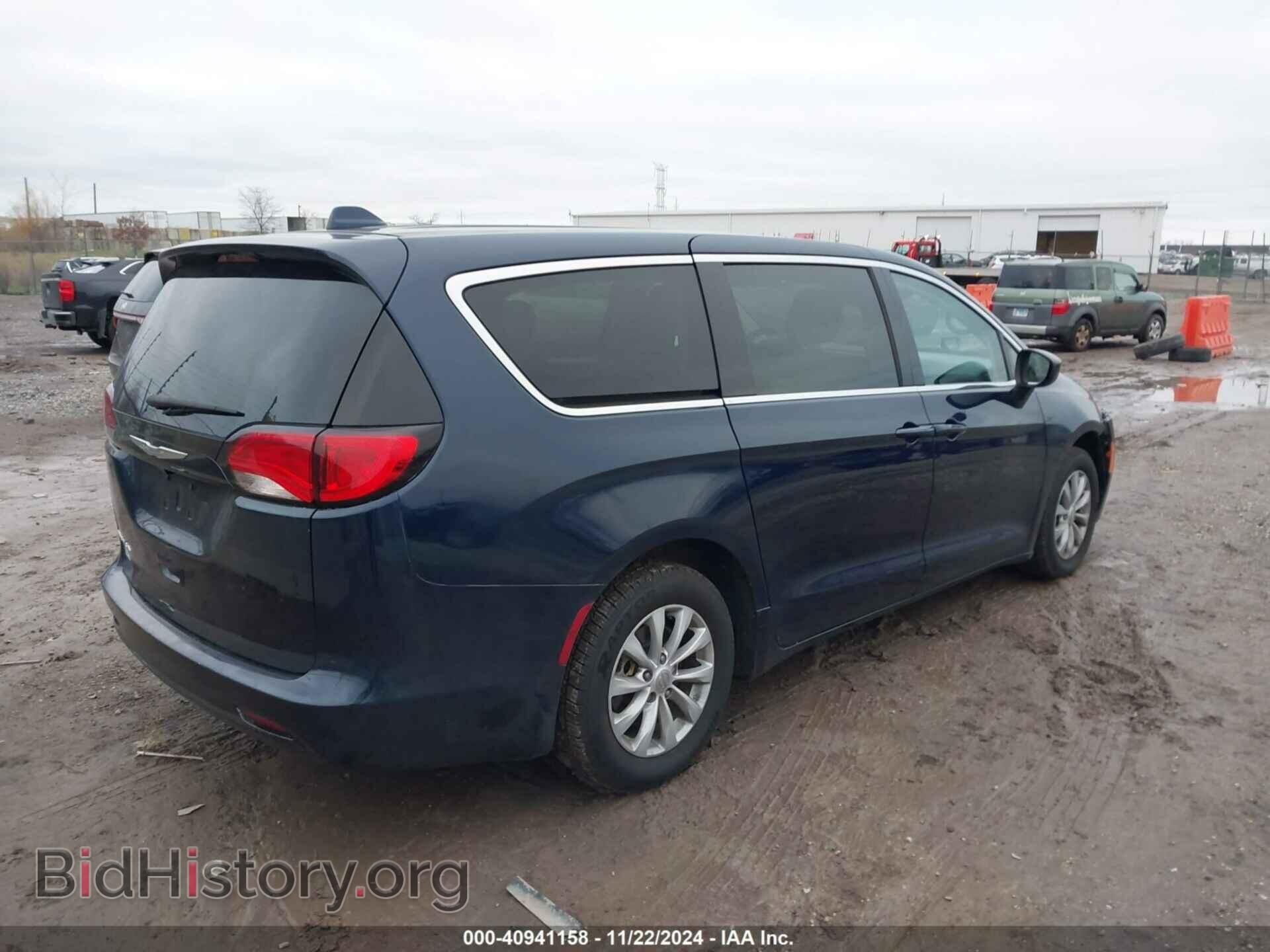 2017 CHRYSLER PACIFICA - VIN: 2C4RC1DG3HR592796 - Фото 4