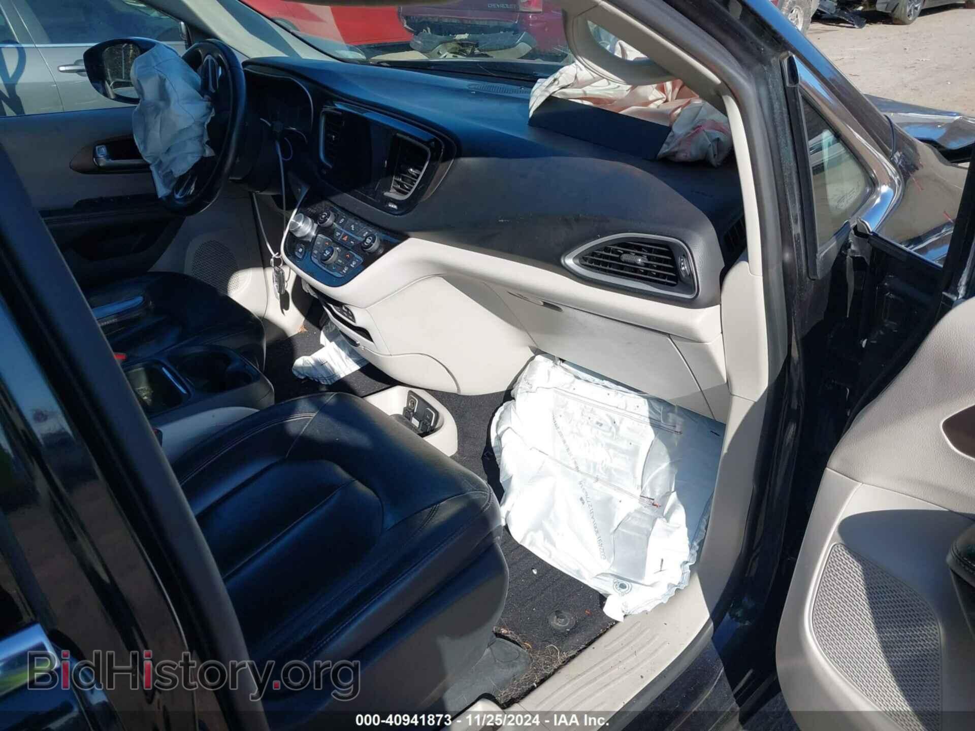 2017 CHRYSLER PACIFICA - VIN: 2C4RC1BG2HR745414 - Photo 5
