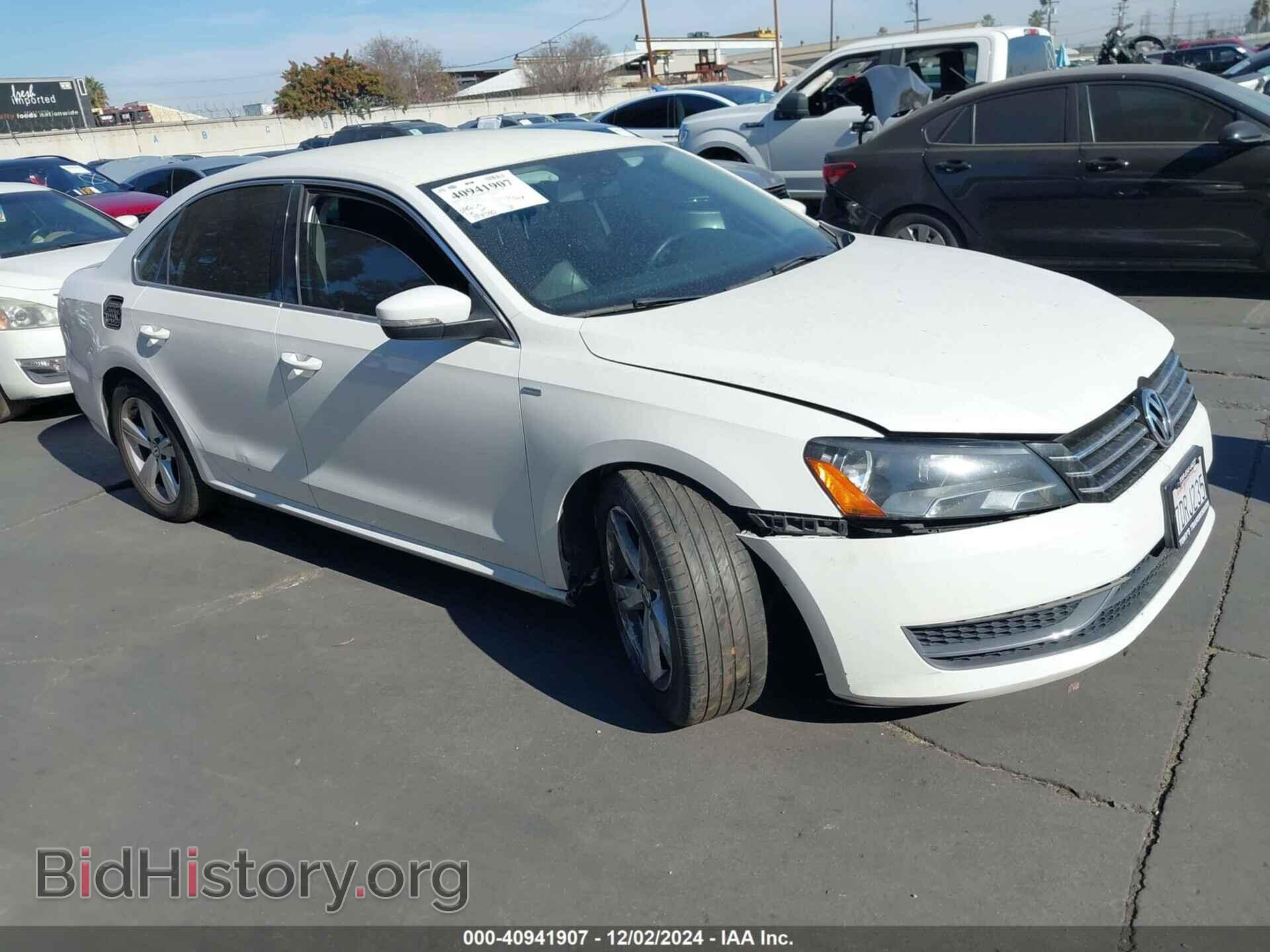 Photo 1VWAT7A33EC052075 - VOLKSWAGEN PASSAT 2014