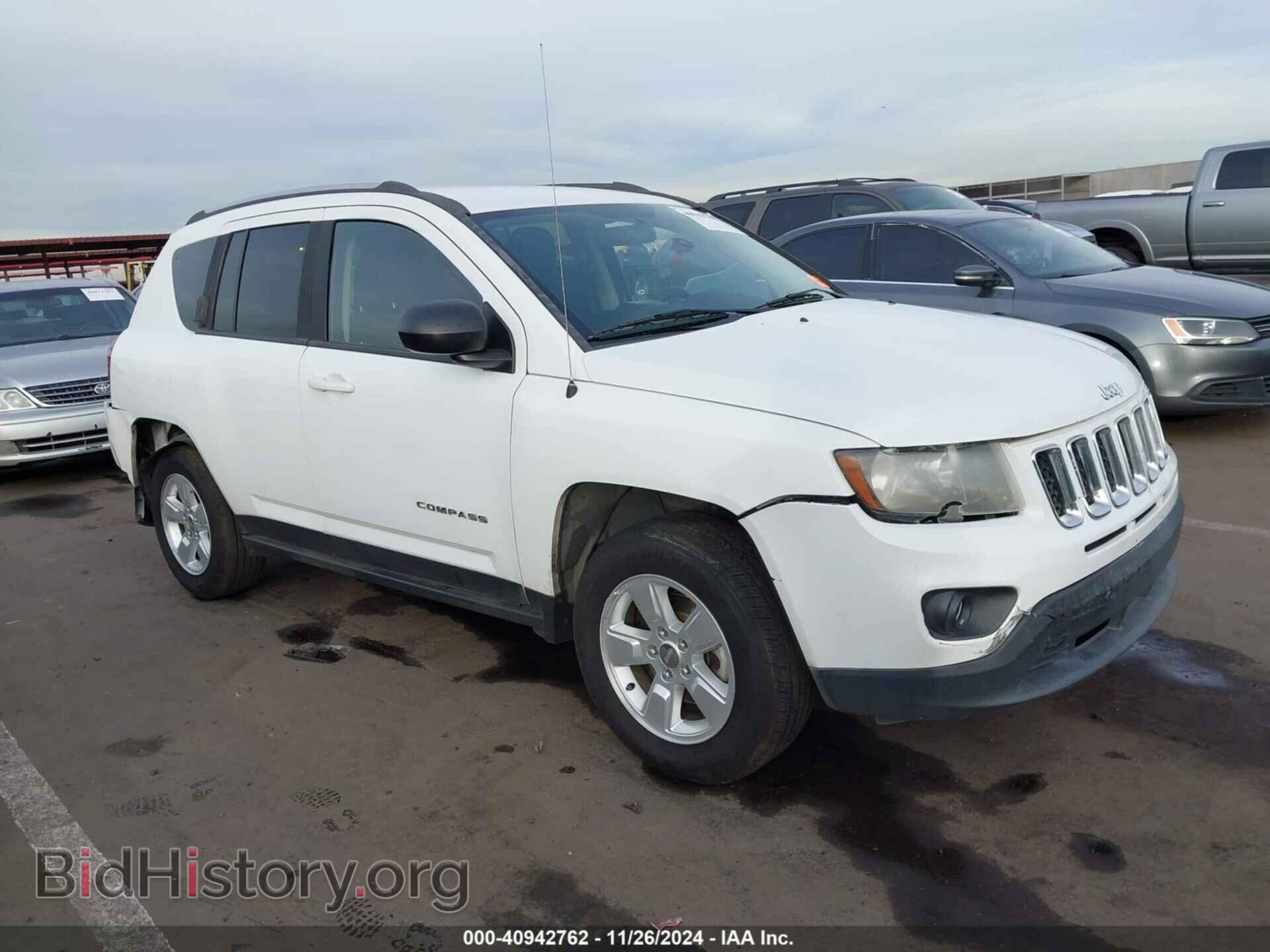 Фотография 1C4NJCBA9FD427530 - JEEP COMPASS 2015