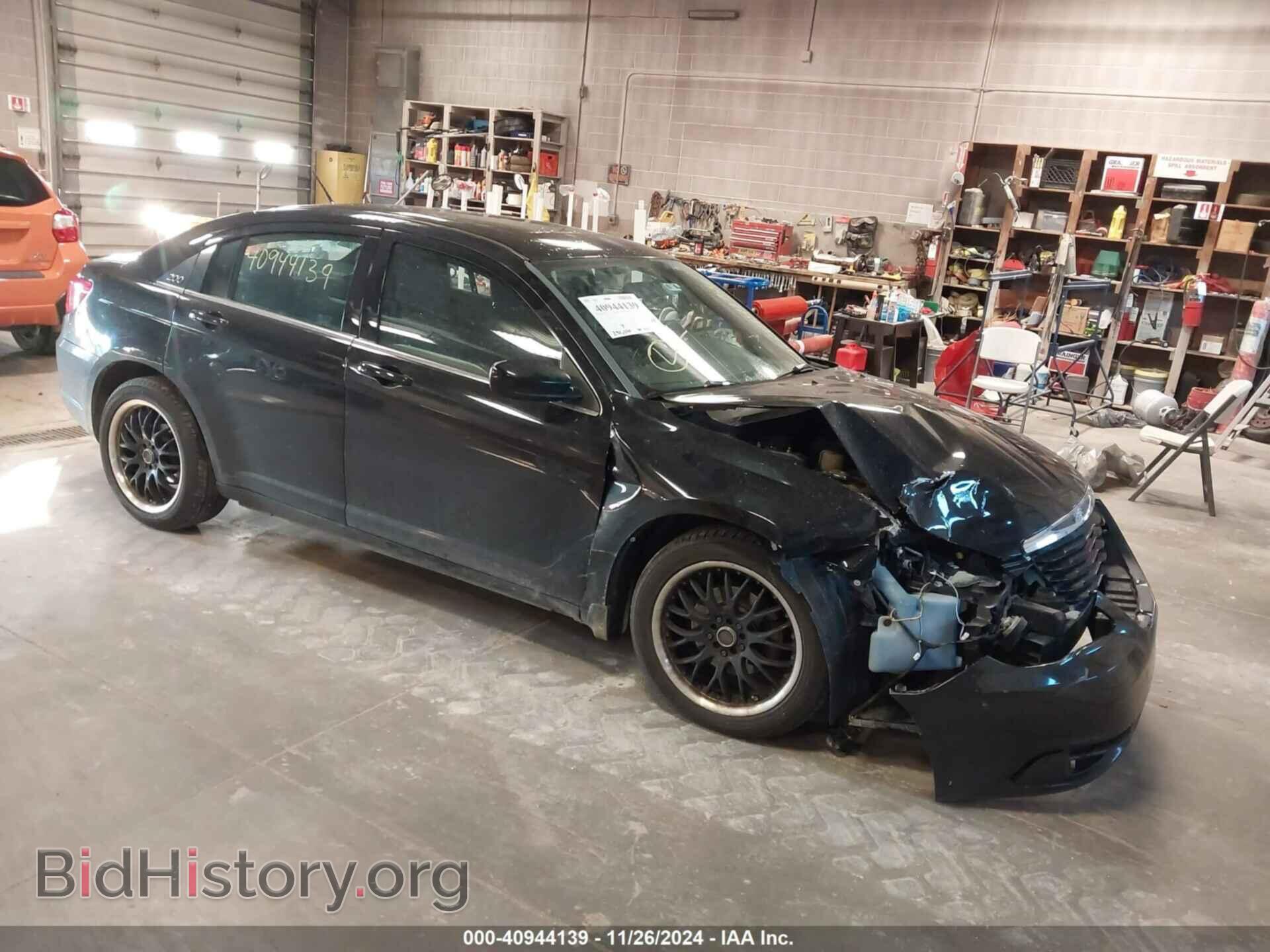 Фотография 1C3CCBBG8DN717074 - CHRYSLER 200 2013