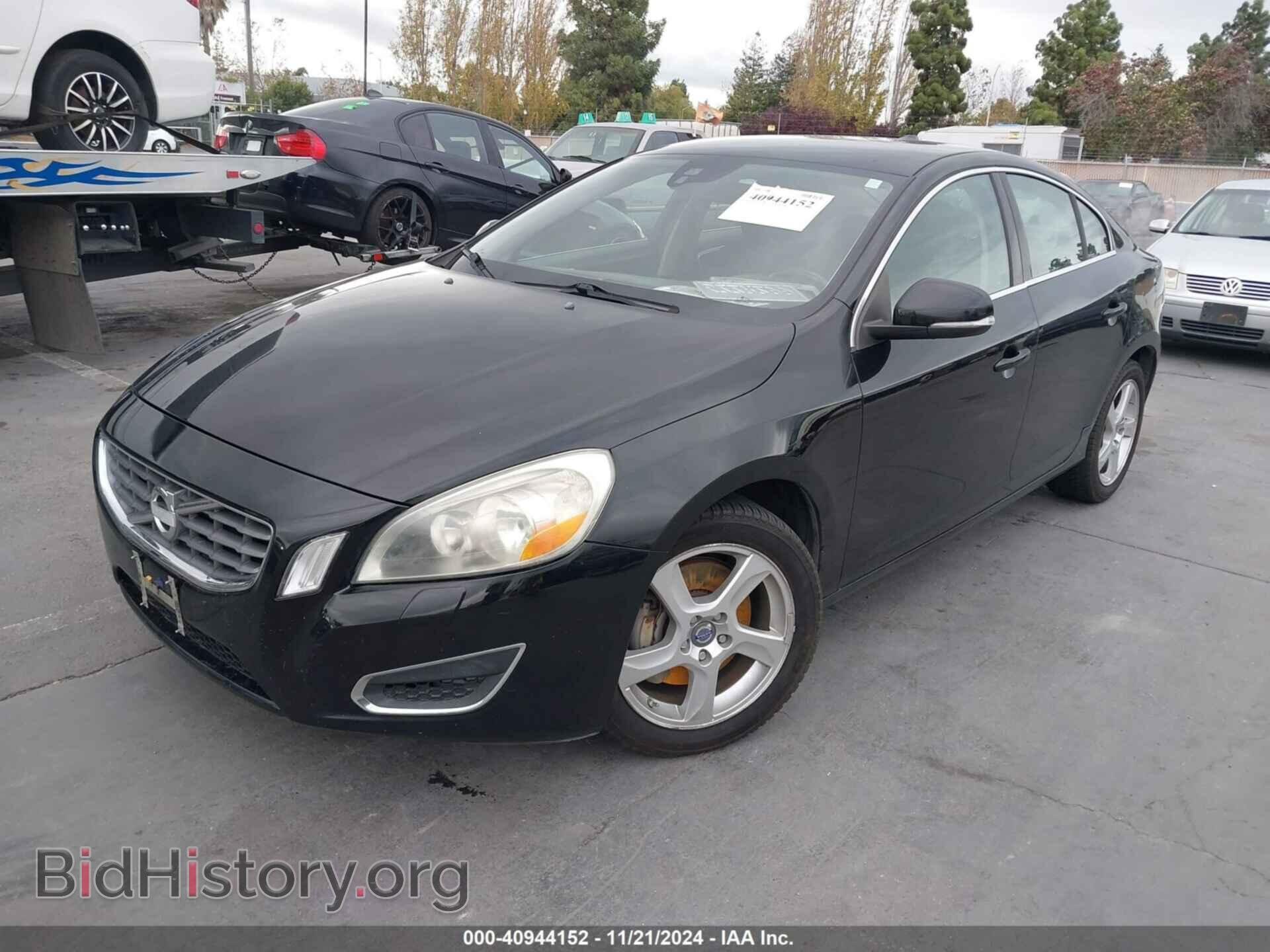 2013 VOLVO S60 - VIN: YV1612FS8D1215499 - Фото 2