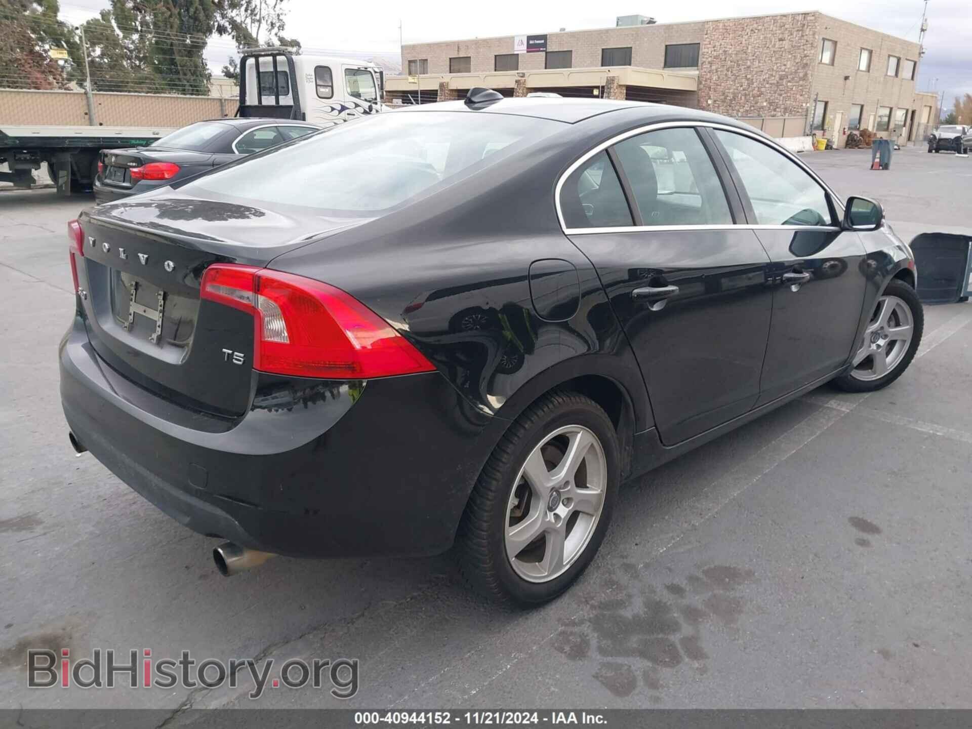2013 VOLVO S60 - VIN: YV1612FS8D1215499 - Фото 4