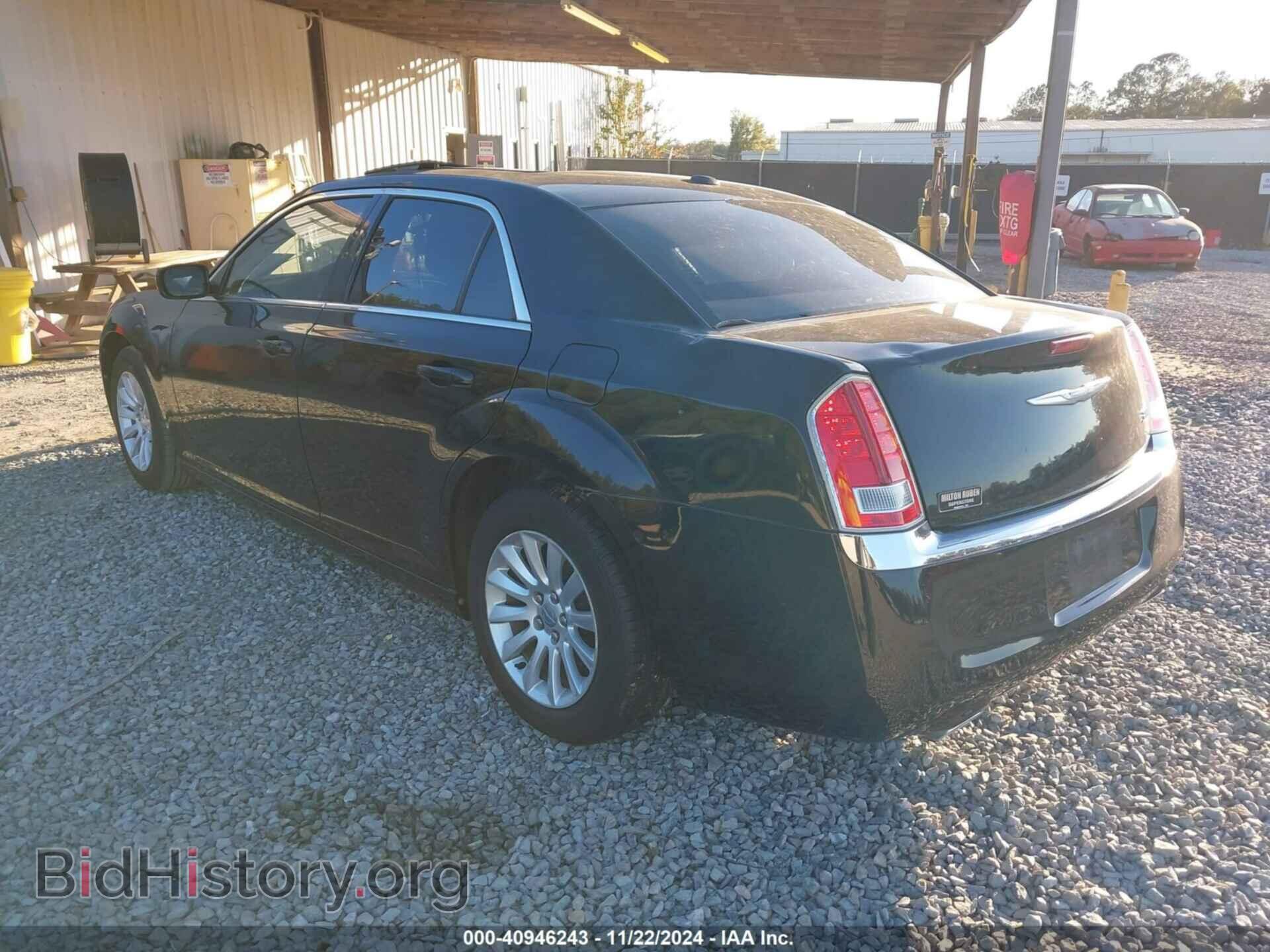 2013 CHRYSLER 300 - VIN: 2C3CCAAG1DH589989 - Фото 3