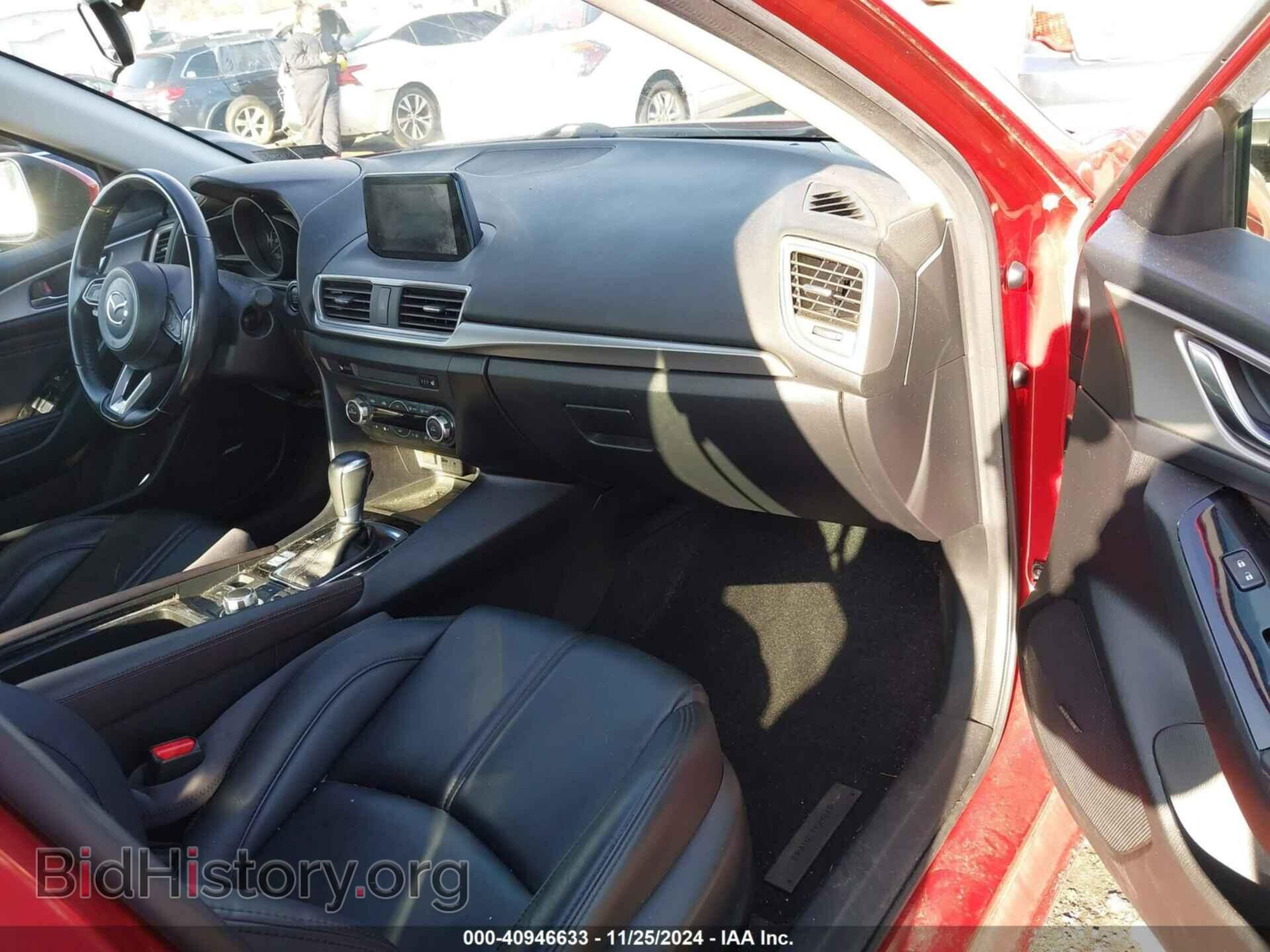 2018 MAZDA MAZDA3 - VIN: 3MZBN1V33JM163529 - Фото 5