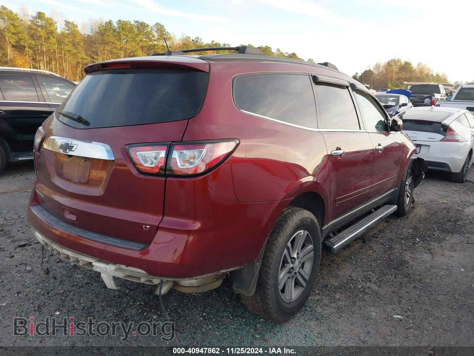 2017 CHEVROLET TRAVERSE - VIN: 1GNKRHKD9HJ182145 - Фото 4