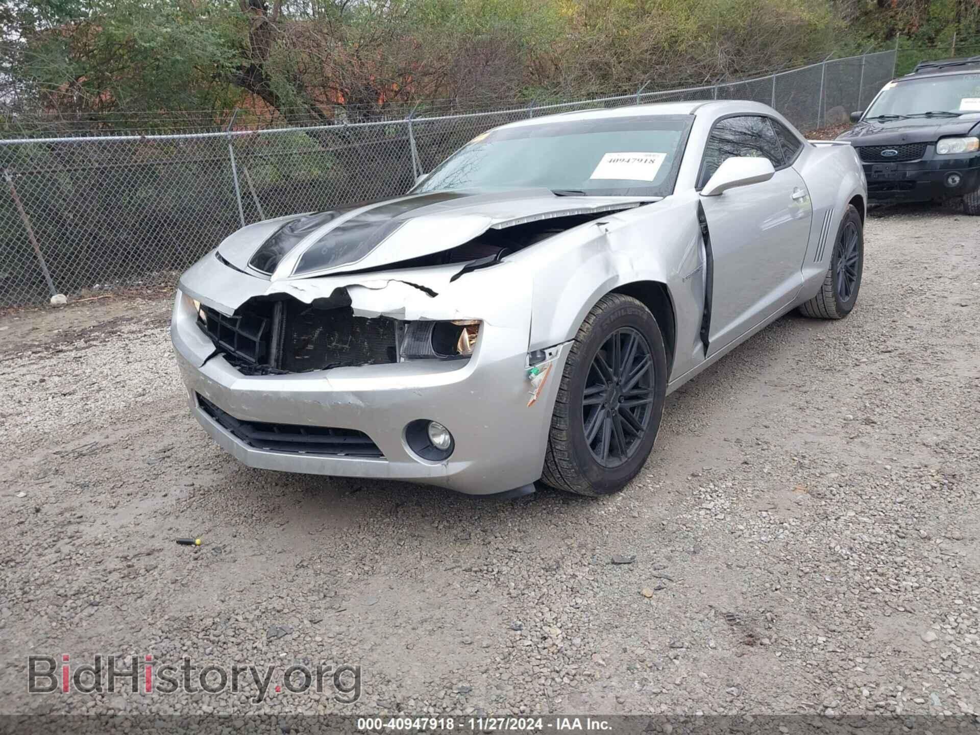 2010 CHEVROLET CAMARO - VIN: 2G1FB1EV2A9143840 - Фото 2
