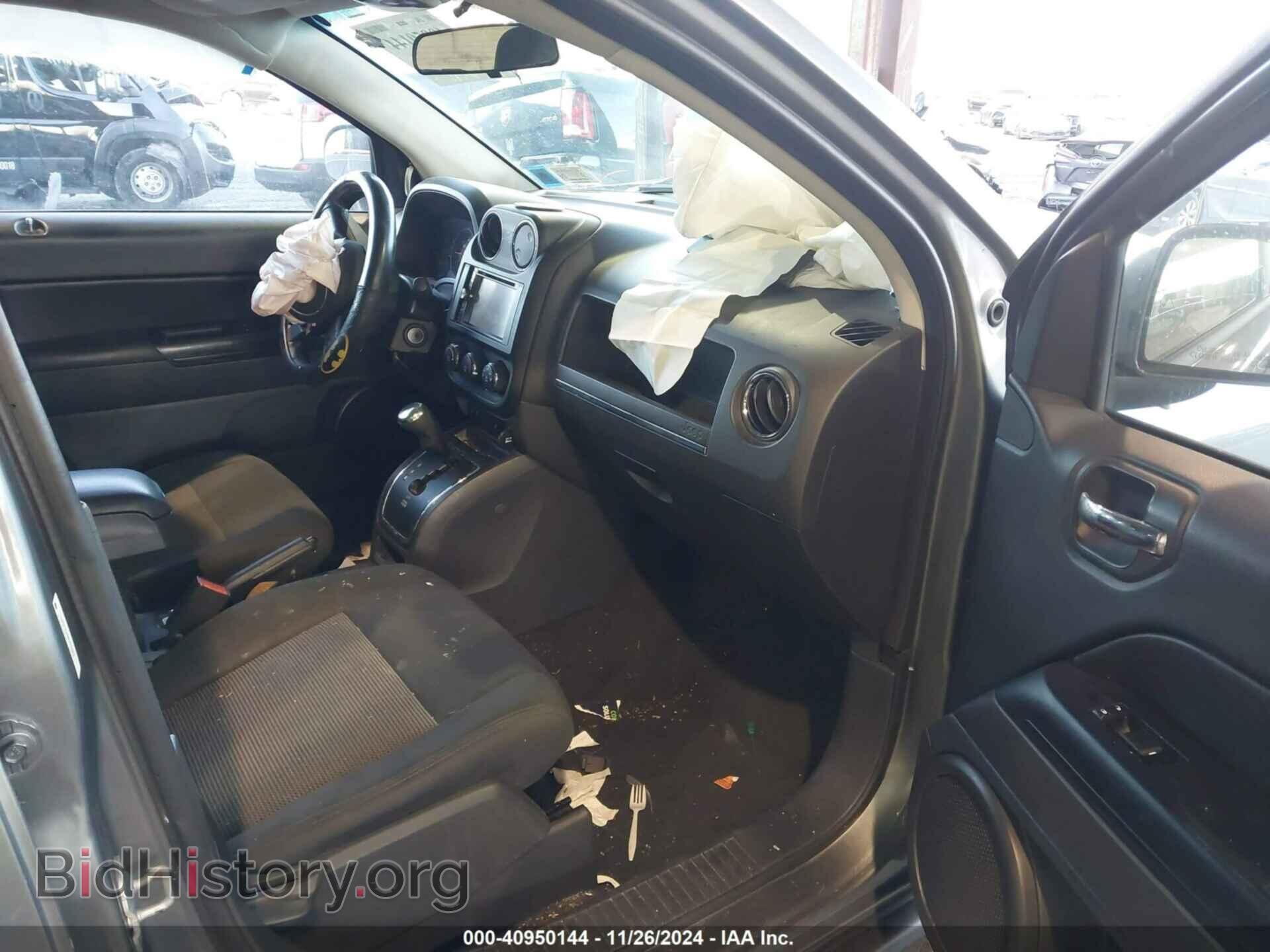 2011 JEEP COMPASS - VIN: 1J4NF1FB9BD279957 - Фото 5