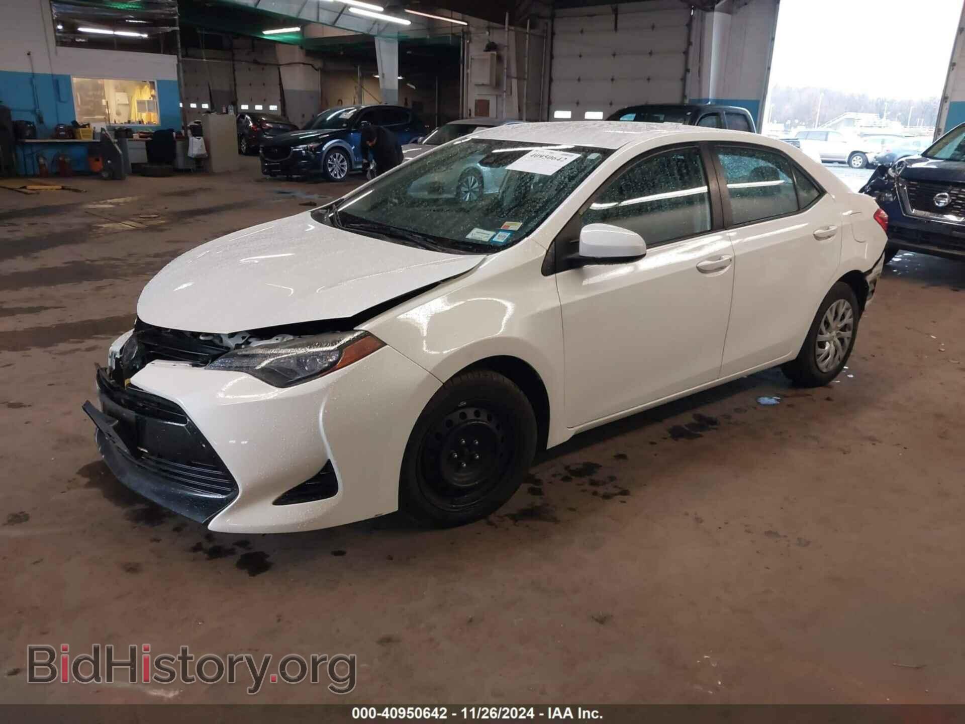 2017 TOYOTA COROLLA - VIN: 5YFBURHE6HP573827 - Фото 2