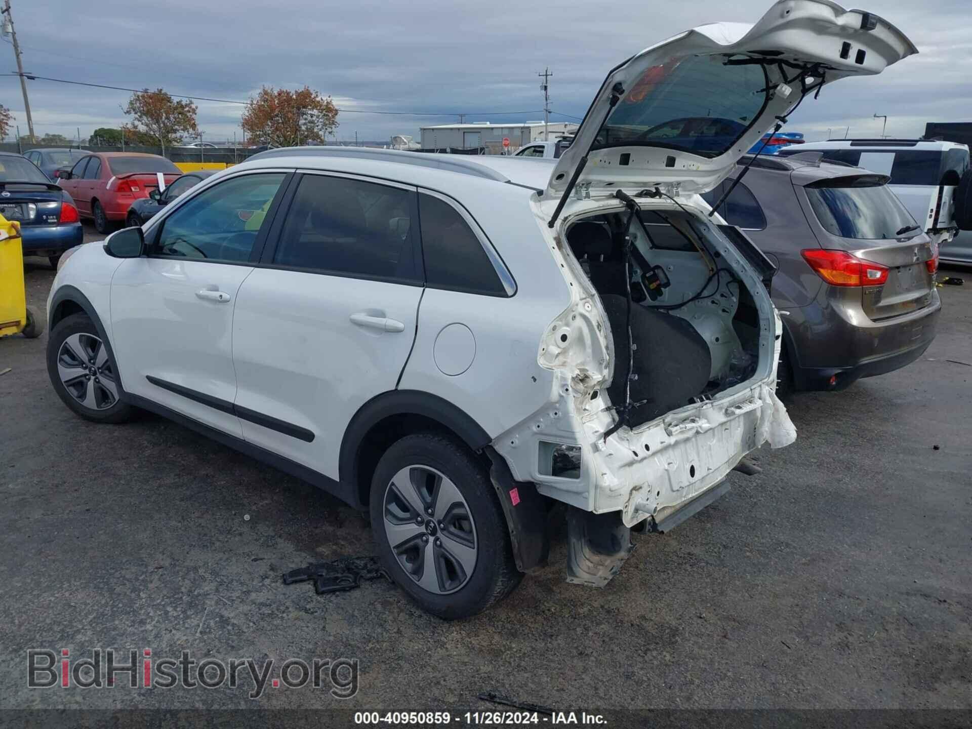 2020 KIA NIRO - VIN: KNDCB3LC9L5372071 - Фото 3