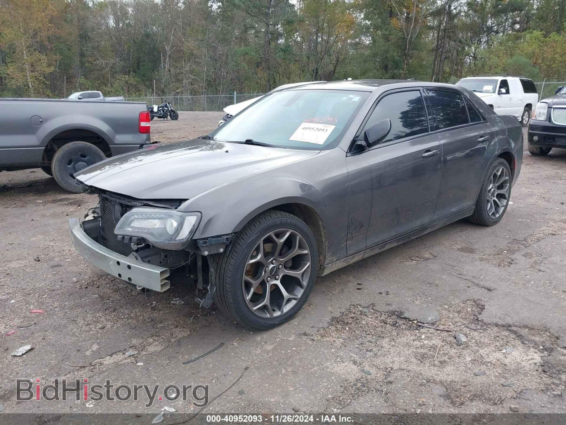 2018 CHRYSLER 300 - VIN: 2C3CCAAG2JH275098 - Фото 2
