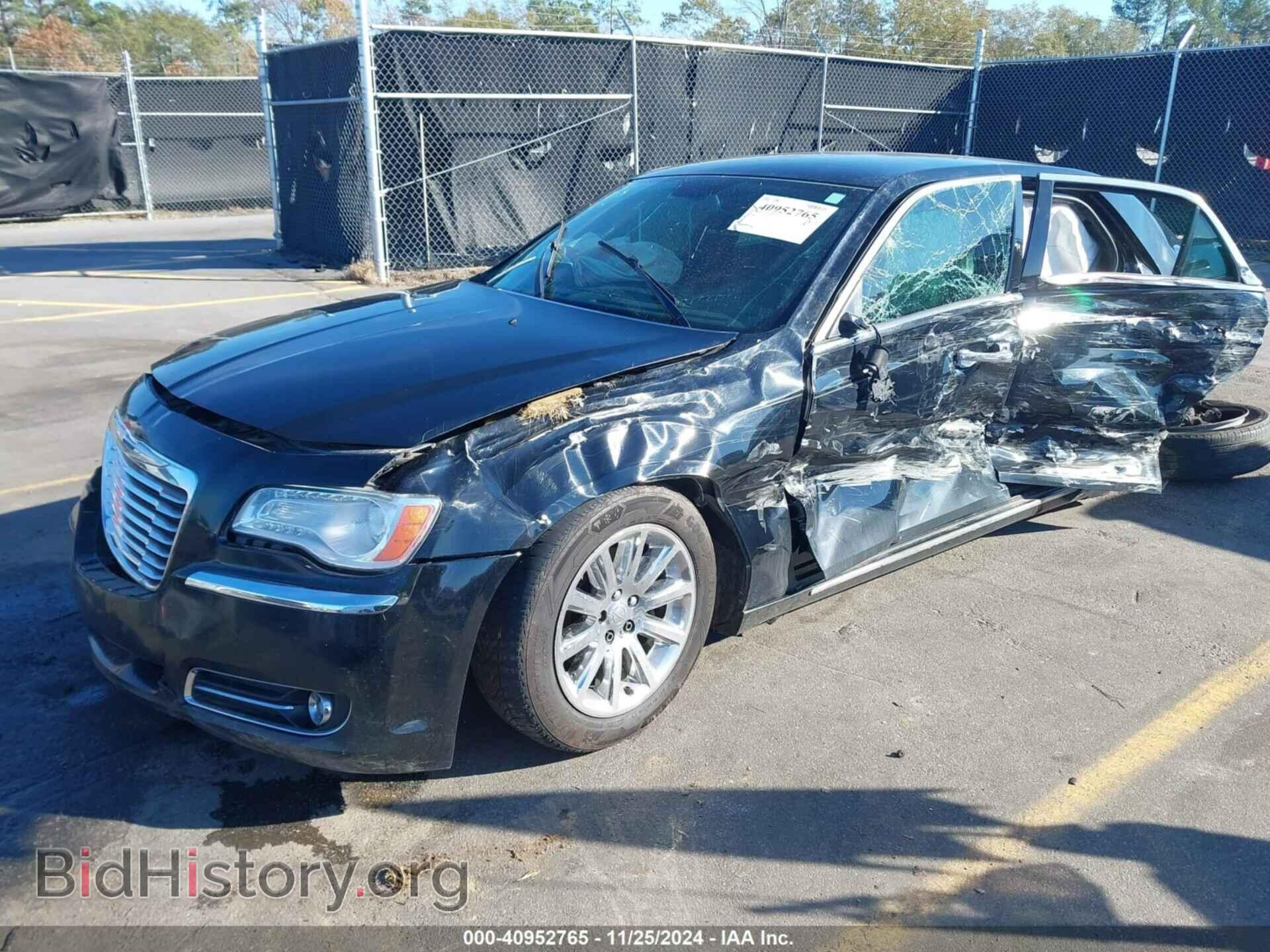 2014 CHRYSLER 300C - VIN: 2C3CCAEG7EH372863 - Photo 2