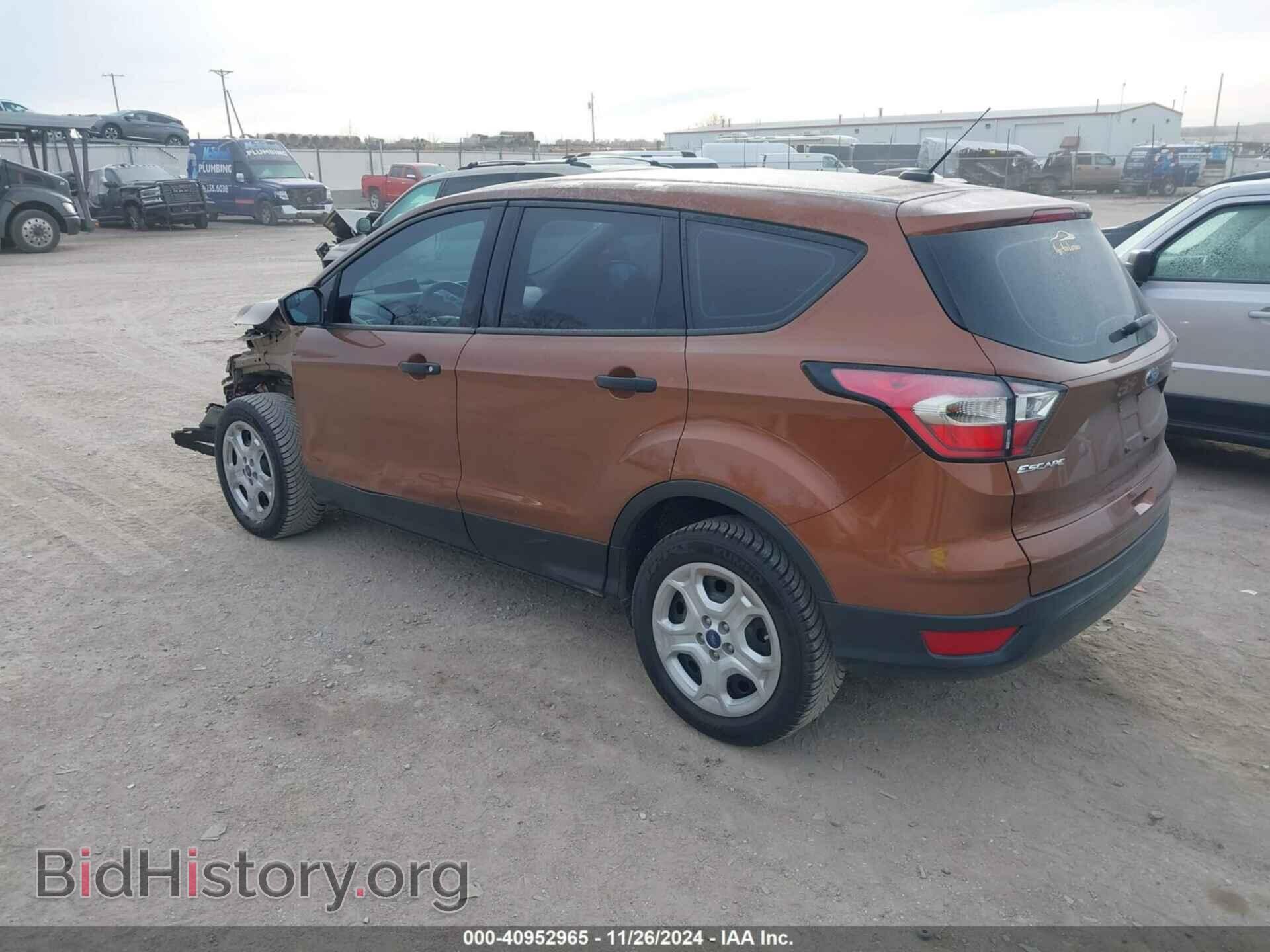 2017 FORD ESCAPE - VIN: 1FMCU0F76HUB61300 - Фото 3