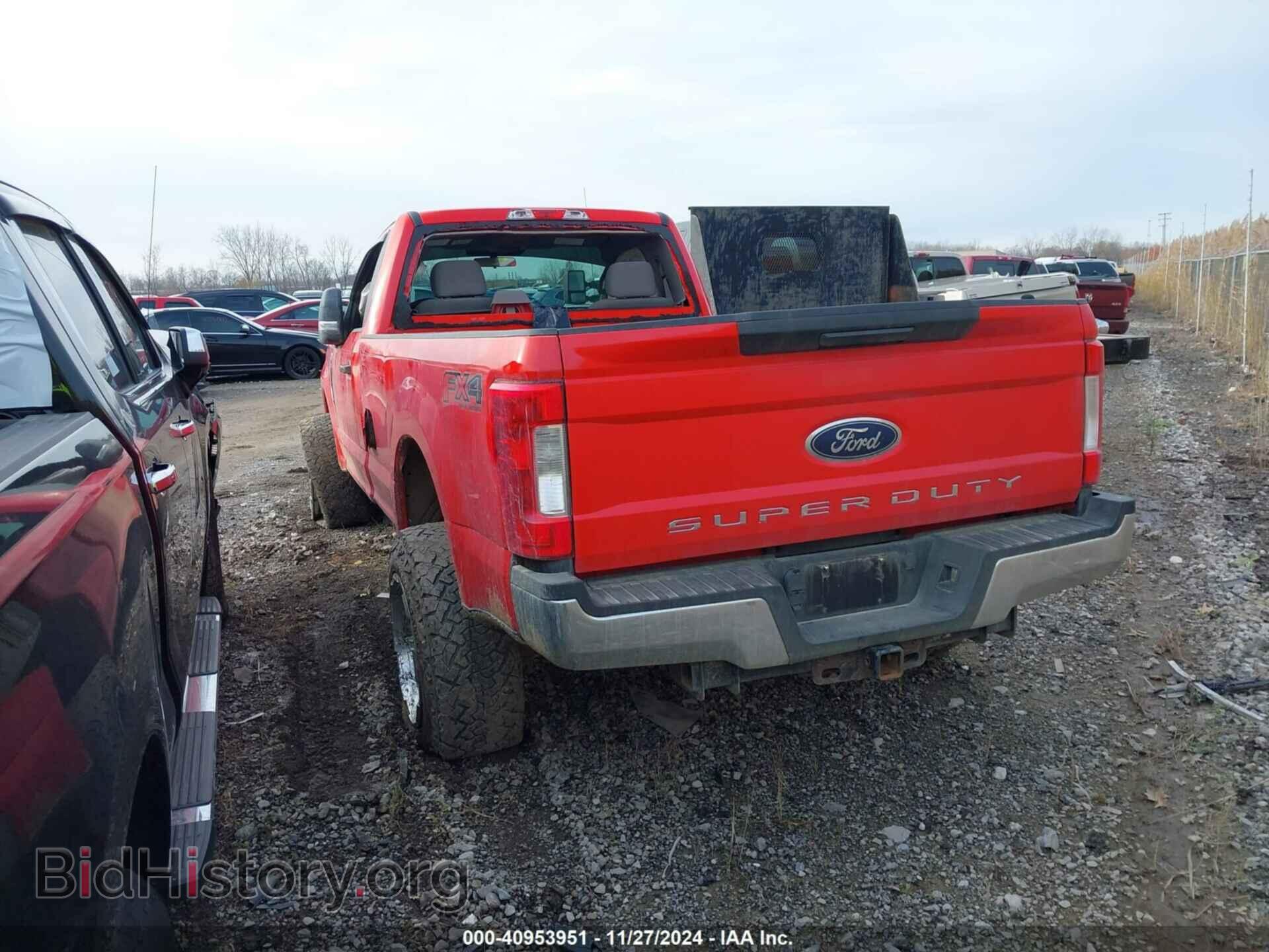2017 FORD F-250 - VIN: 1FTBF2B60HEB45882 - Фото 3