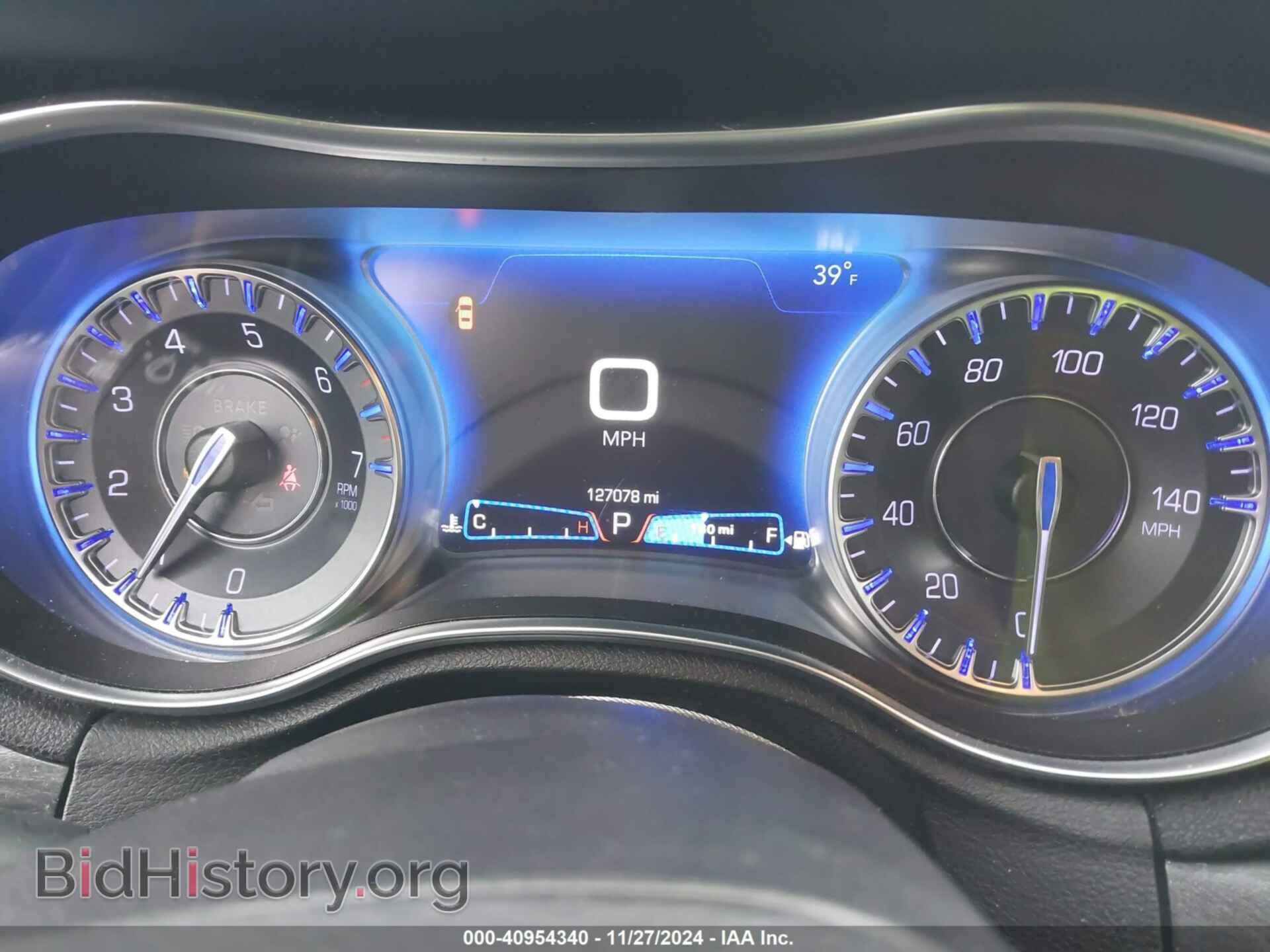 2019 CHRYSLER 300 - VIN: 2C3CCAAG9KH736962 - Фото 7