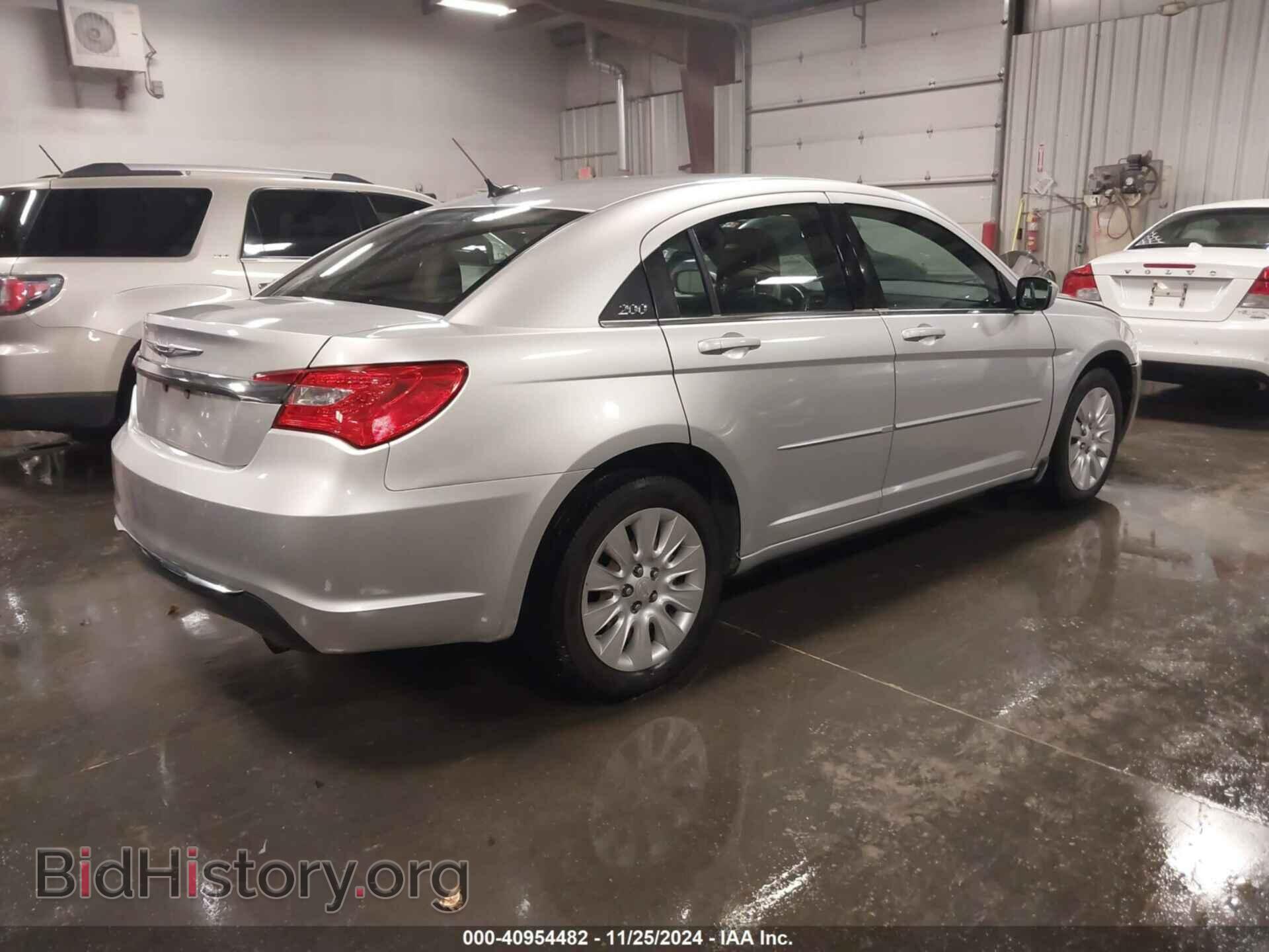 2011 CHRYSLER 200 - VIN: 1C3BC4FB9BN599457 - Фото 4